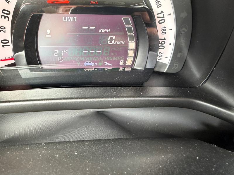Renault Twingo 90PK Automaat, Groot scherm, stoelverwarming & App — photo 16