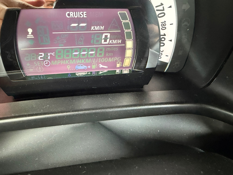 Renault Twingo 90PK Automaat, Groot scherm, stoelverwarming & App — photo 15
