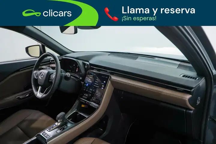 Lexus LBX 2024, foto 34