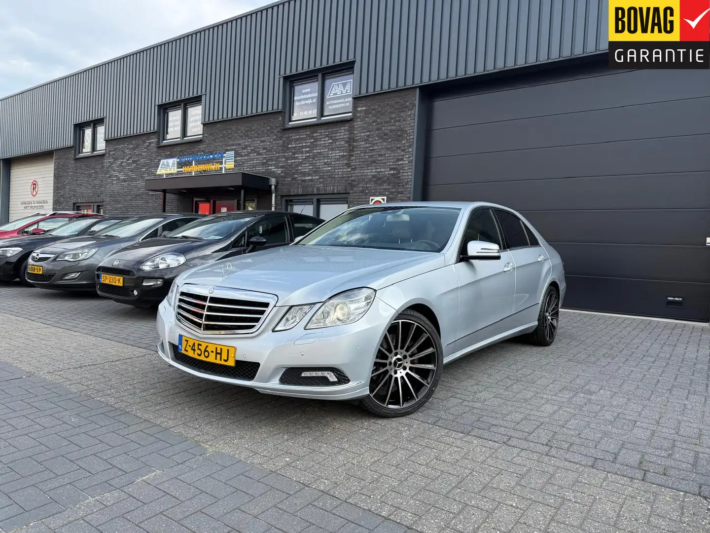 Mercedes-Benz E 350 CGI Avantgarde | 2E EIGENAAR | 12MND GARANTIE | AI Grau - 1