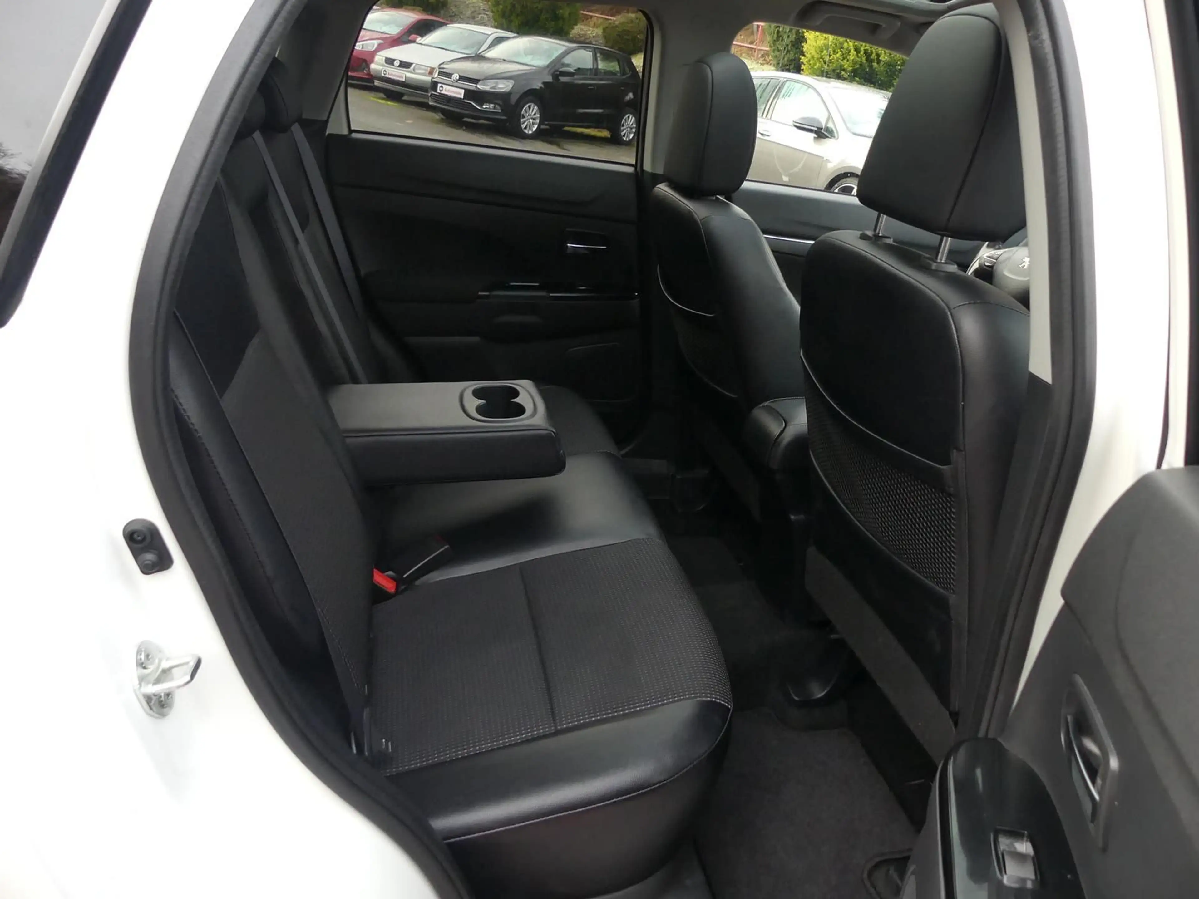 Peugeot 4008 *4WD*Klima*SHZ*Xenon*Kam*Pano — photo 15