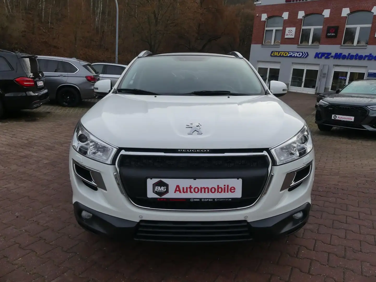 Peugeot 4008 *4WD*Klima*SHZ*Xenon*Kam*Pano Blanco - 2