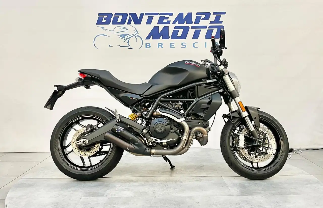 Ducati Monster 797