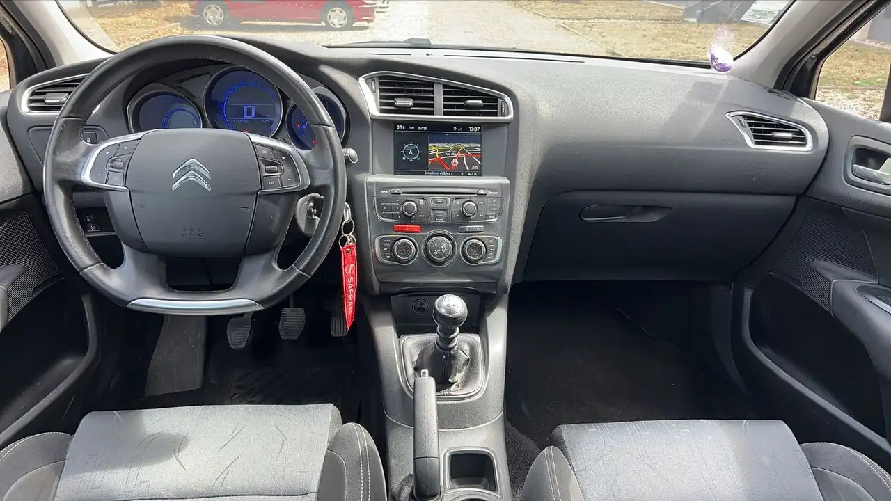 Citroen C4 Berline — photo 11