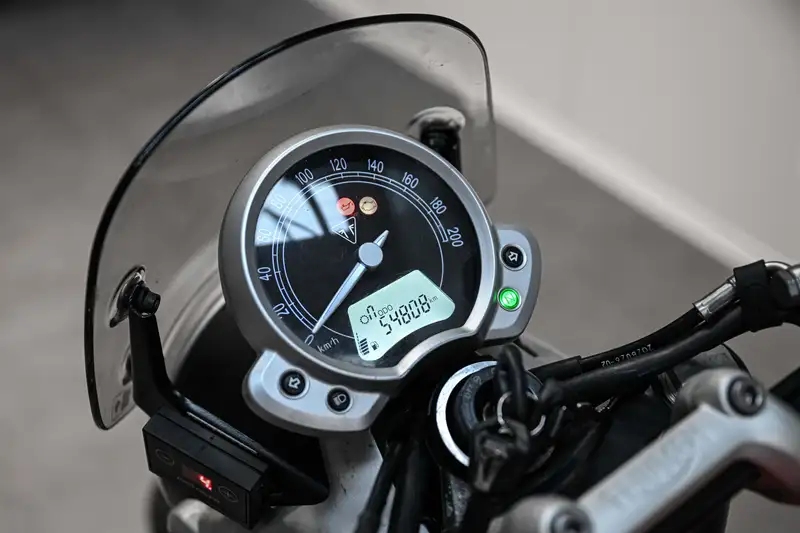 Triumph Street Twin - foto 6