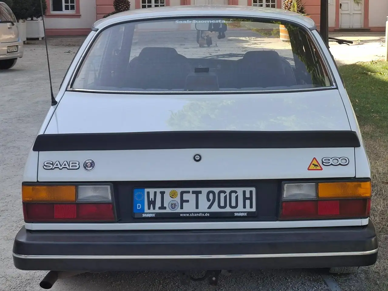Saab 900 Sedan, foto 8