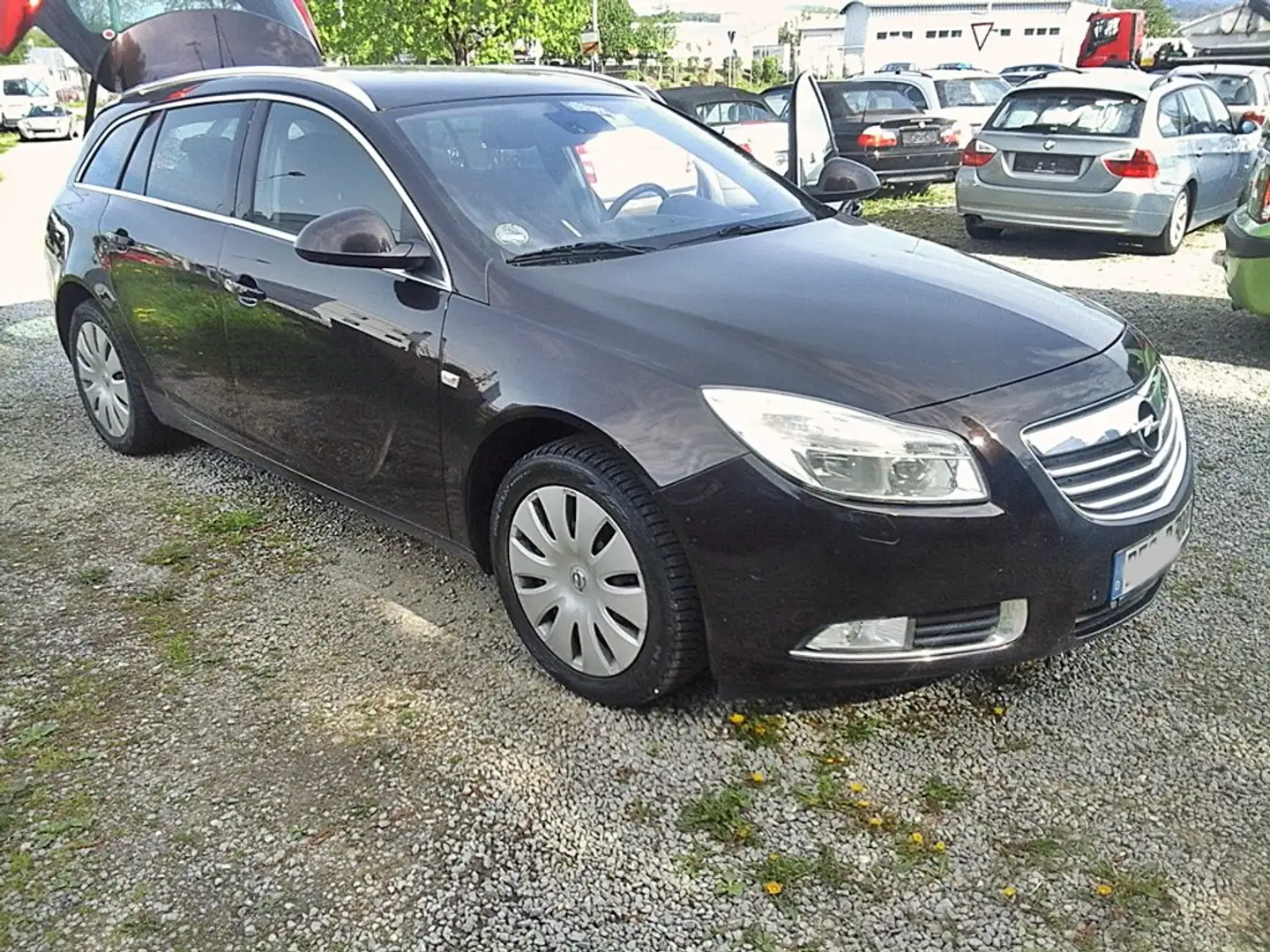 Opel Insignia Active Top/Klima+Sitzheiz.+Isofix/ZR neu/ m.TÜV Braun - 1