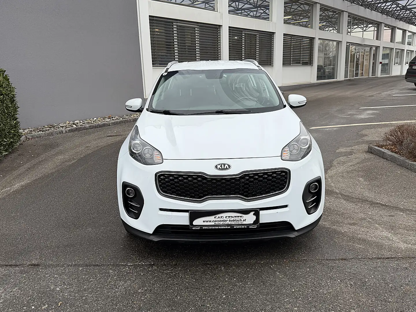 Kia Sportage 2,0 CRDI AWD Silber Weiß - 2