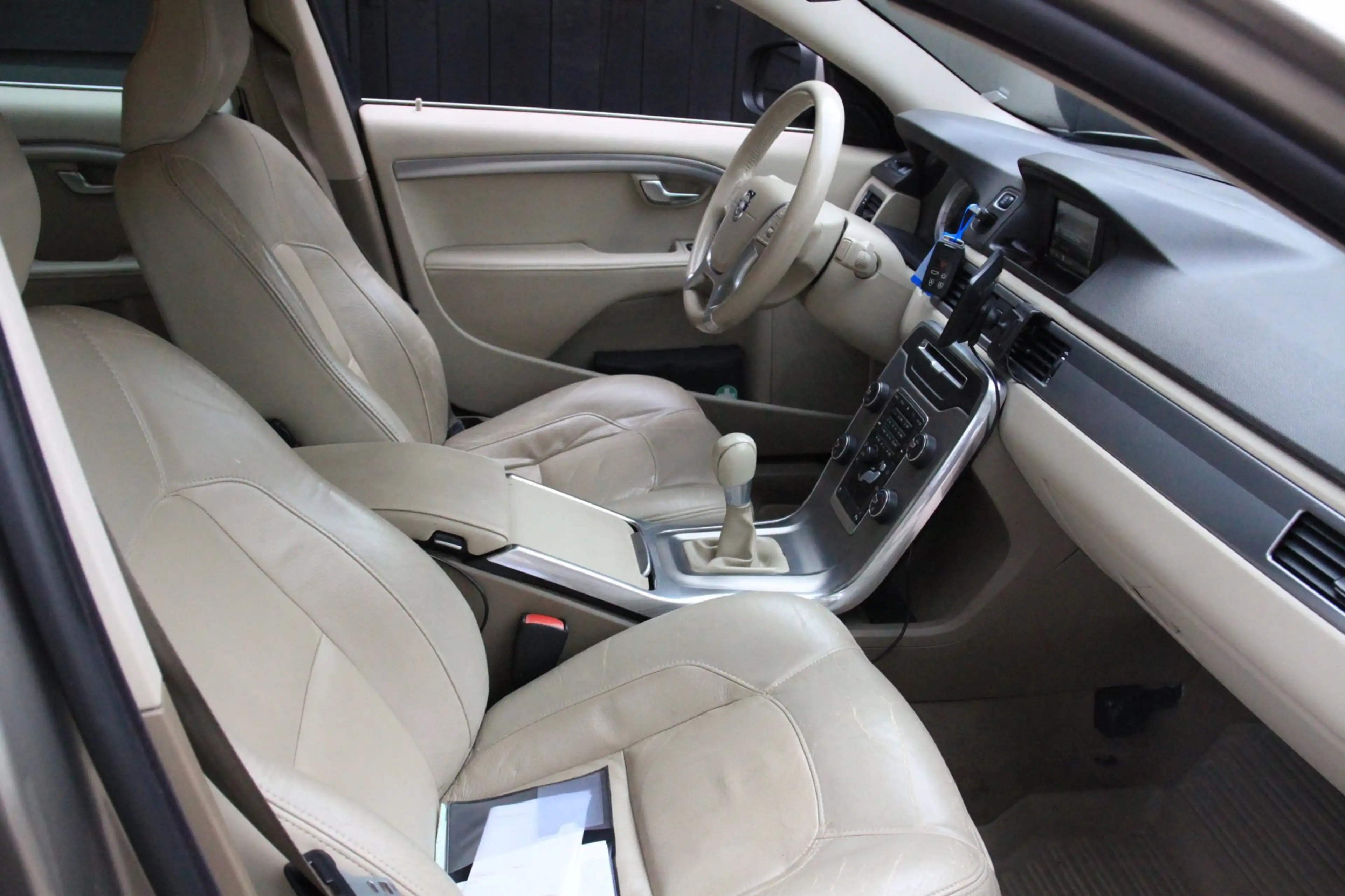 Volvo V70 2.5T Summum CNG/Xenon/Leer/Navigatie/Parkeersensor — photo 9