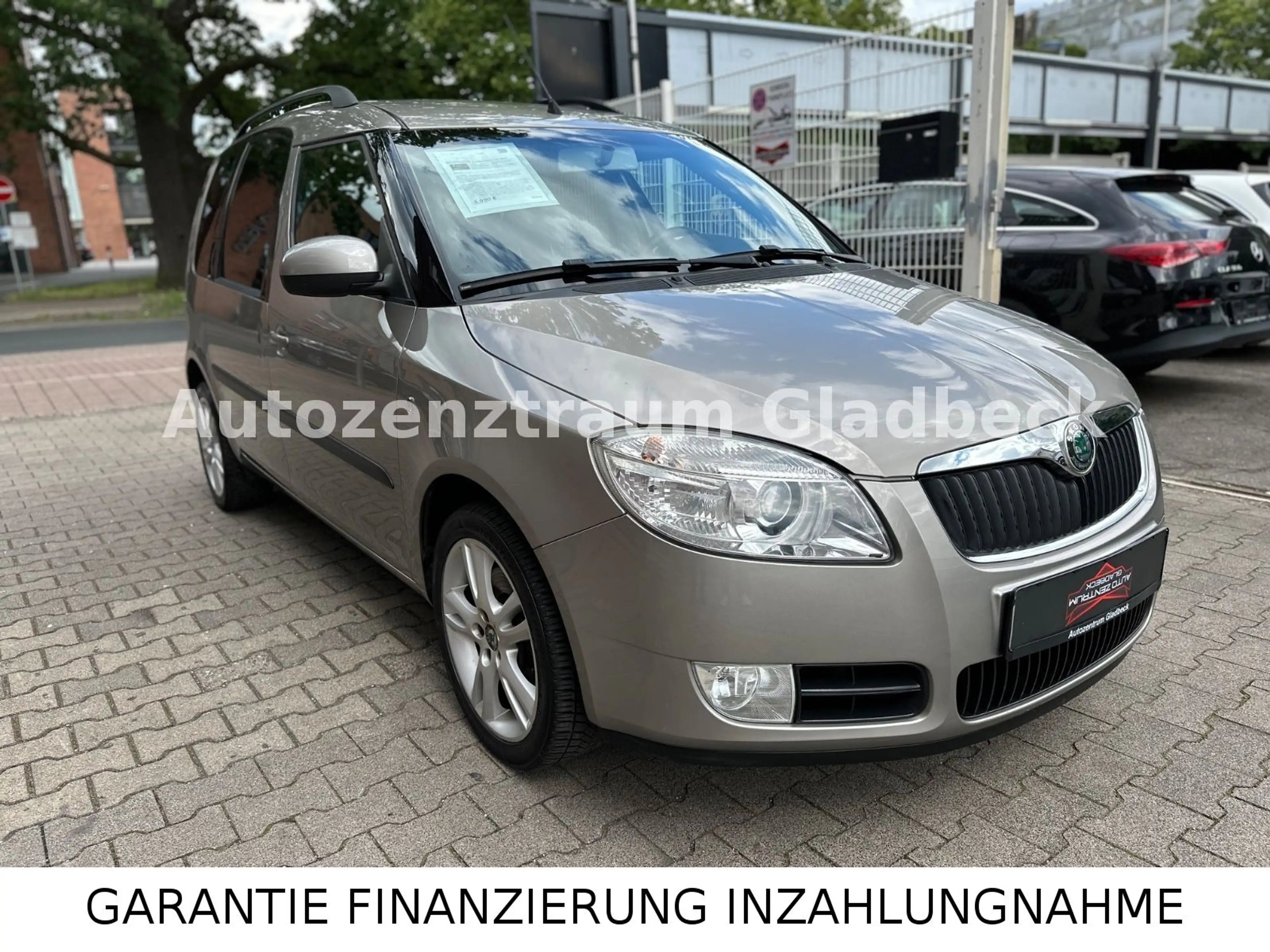 Skoda Roomster Comfort*NAVI*TÜV NEU* — photo 2