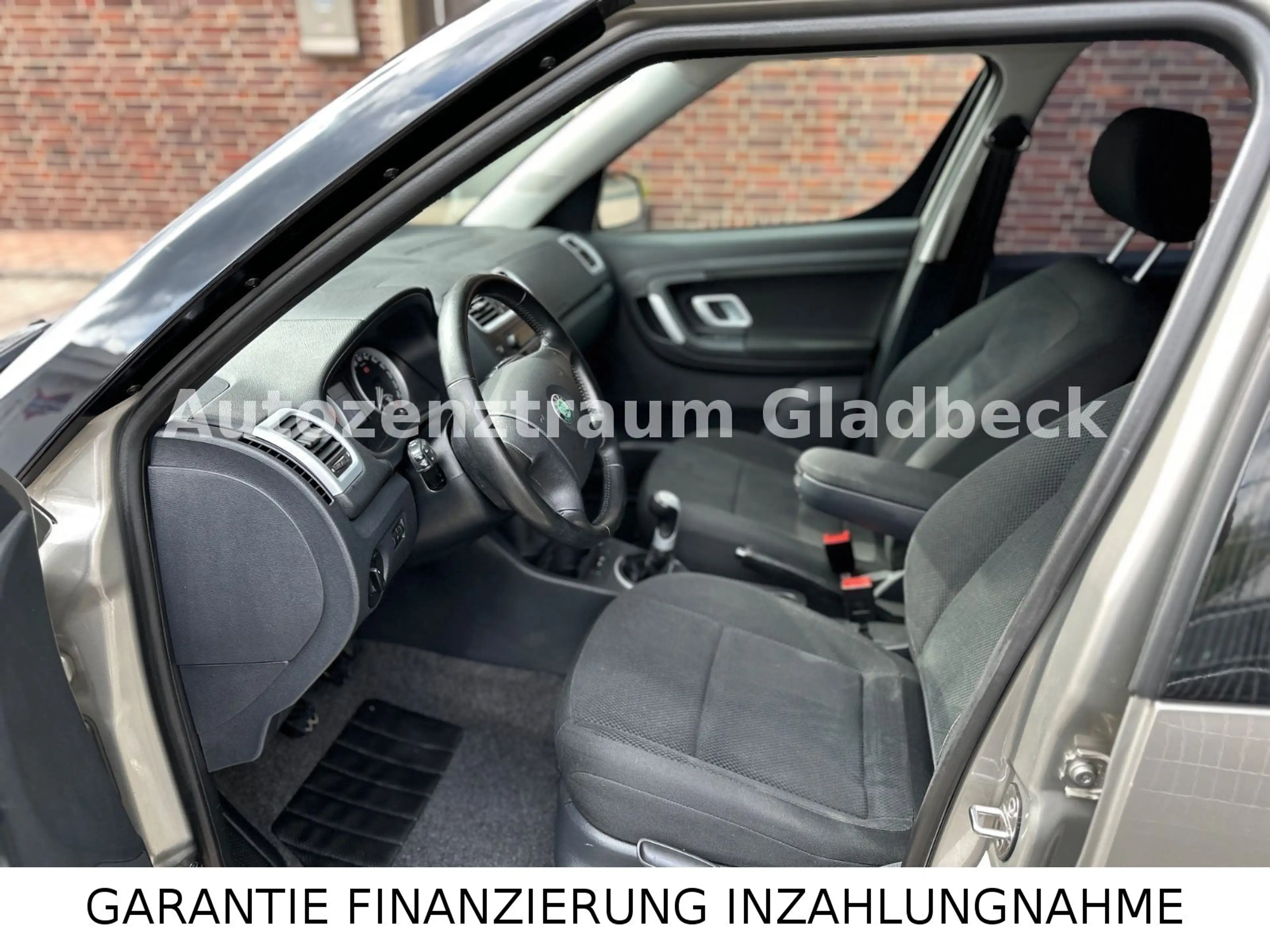 Skoda Roomster Comfort*NAVI*TÜV NEU* — photo 9