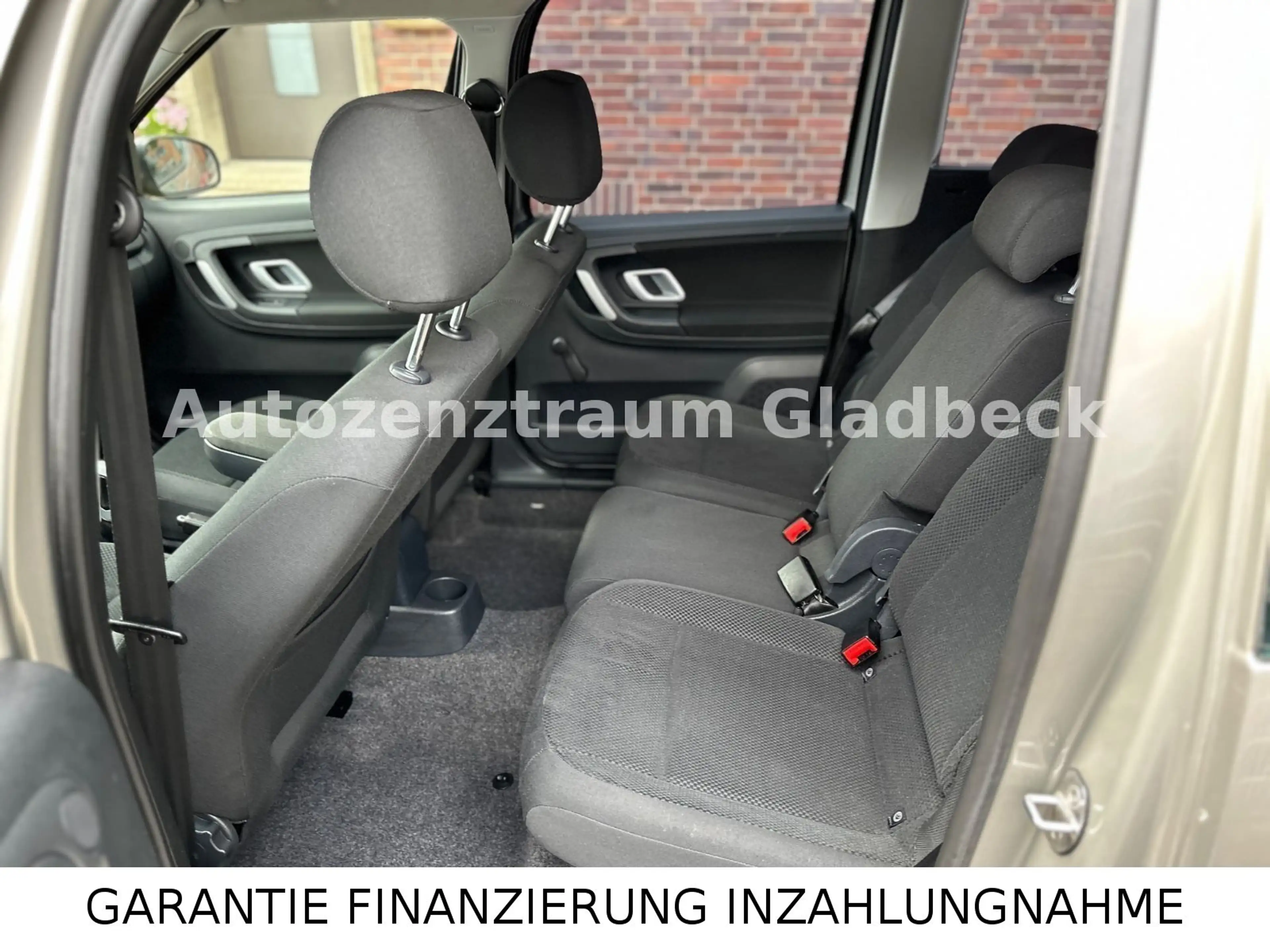 Skoda Roomster Comfort*NAVI*TÜV NEU* — photo 11