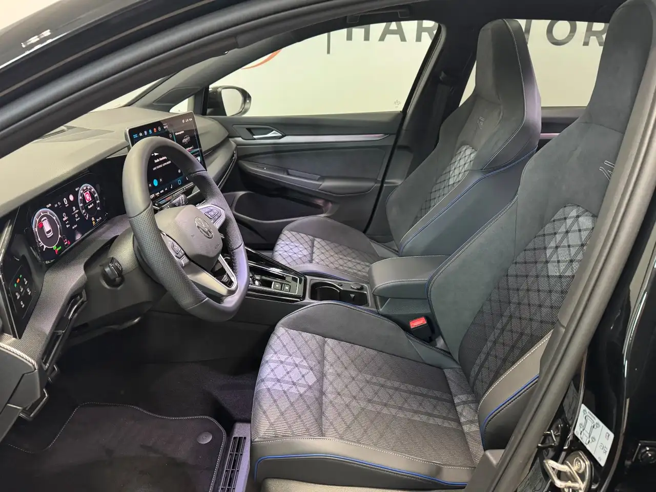 Volkswagen Golf VIII Variant 1.5 eTSI R-Line AHK*Pano*LED 11