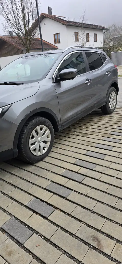 Nissan Qashqai Qashqai 1,6 dCi Tekna Aut. Tekna Grau - 2