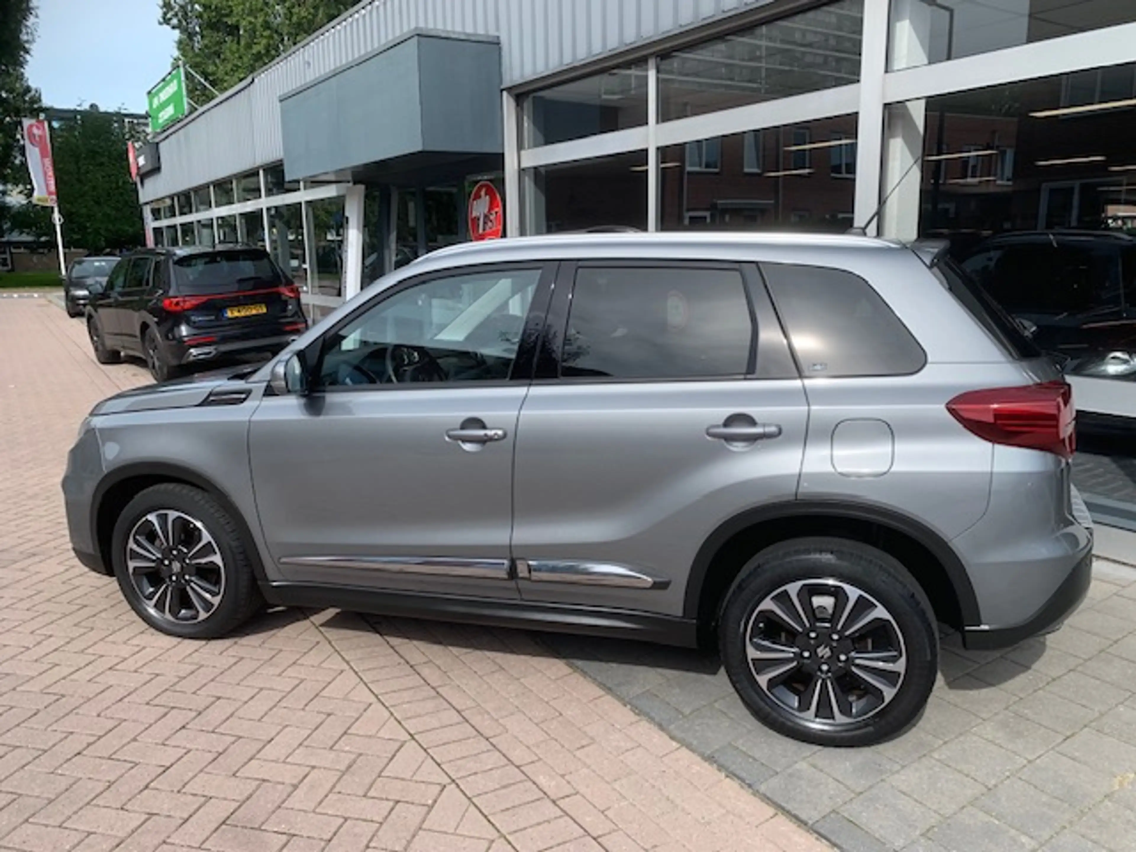 Suzuki Vitara 1.4 Boosterjet Stijl. Automaat , panoramadak, acht — photo 4