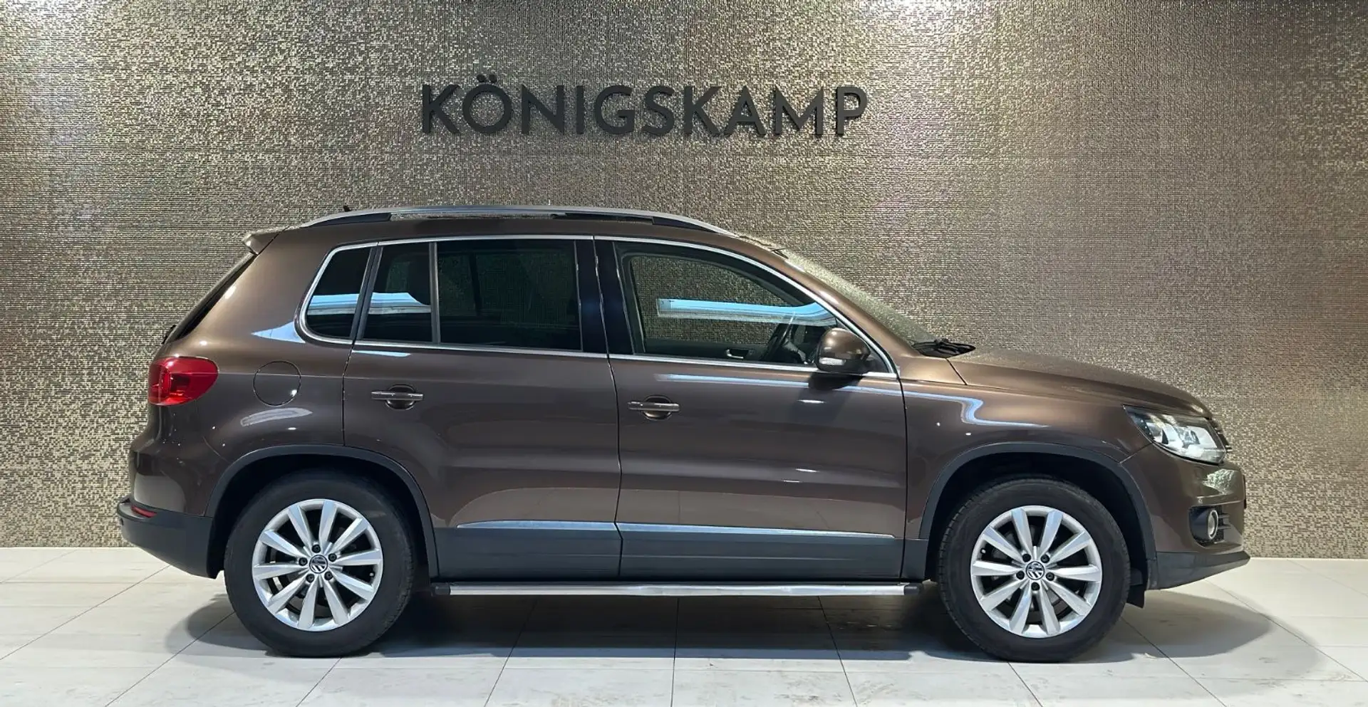 Volkswagen Tiguan Sport & Style BMT * AHK * SERVICE NEU * Braun - 2