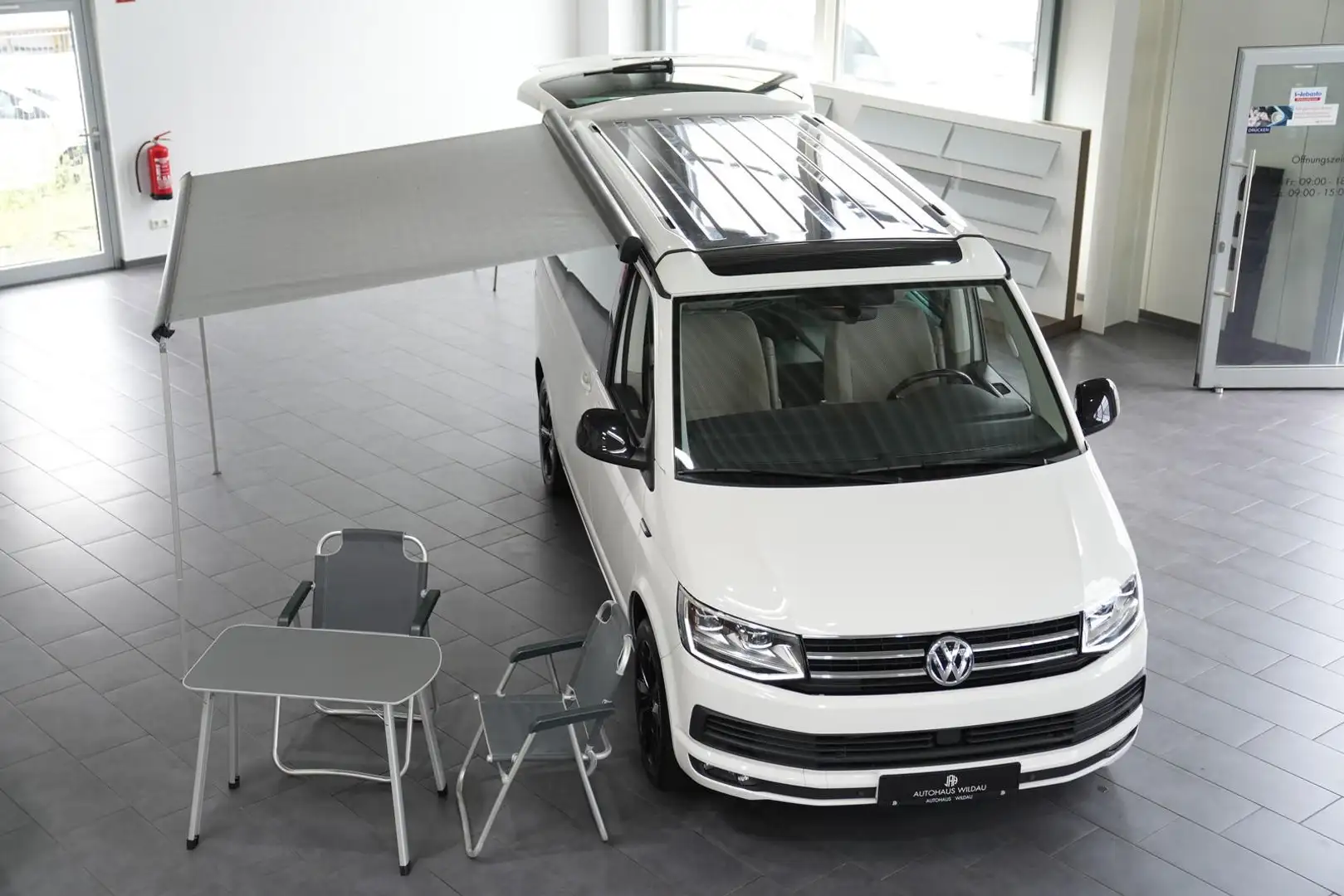 Volkswagen T6 California Beach Edition *AUTOMATIK*AHK*ACC* Biały - 2