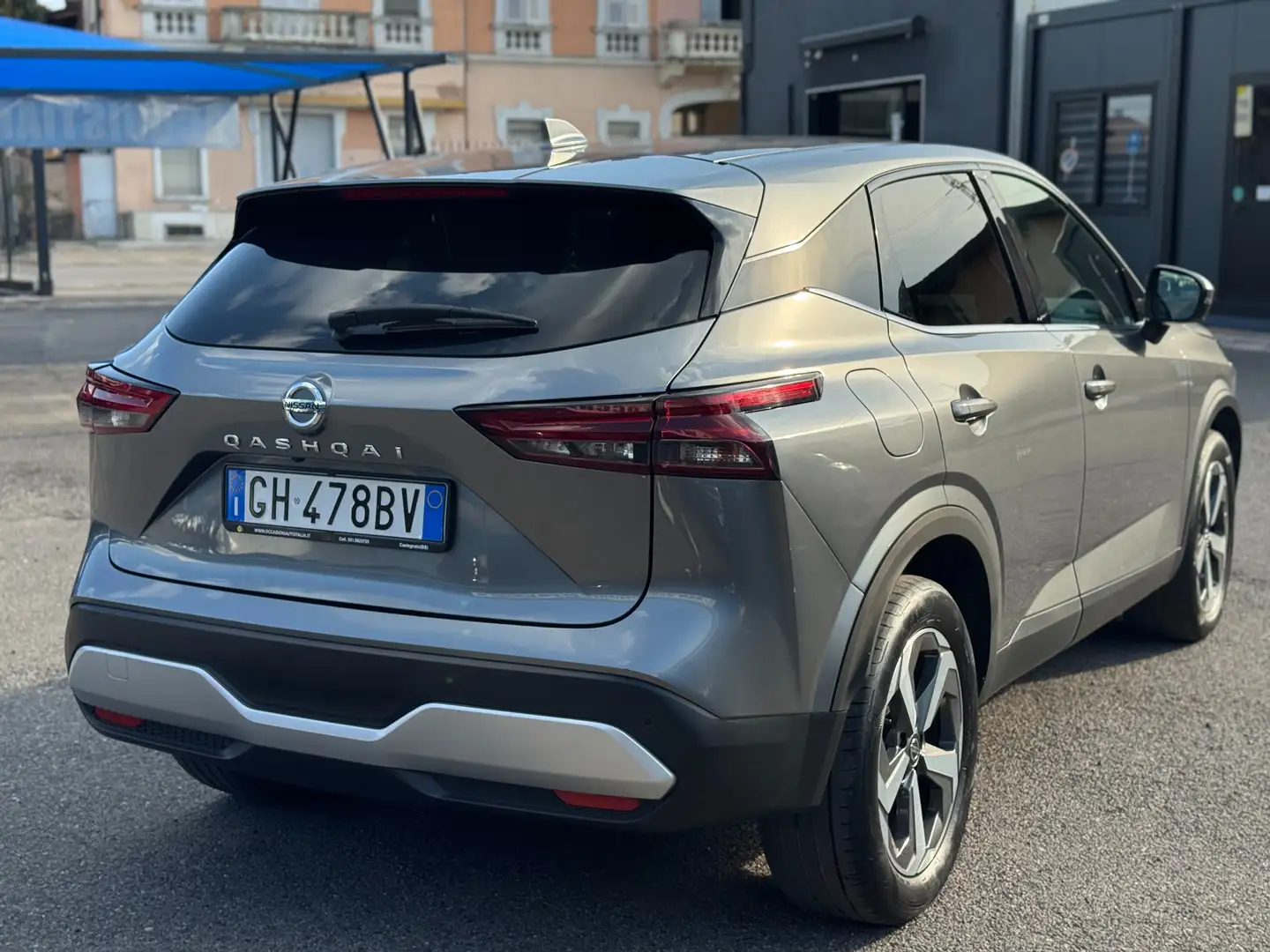 Nissan Qashqai 1.3 mhev N-Connecta 158cv xtronic Gris - 2