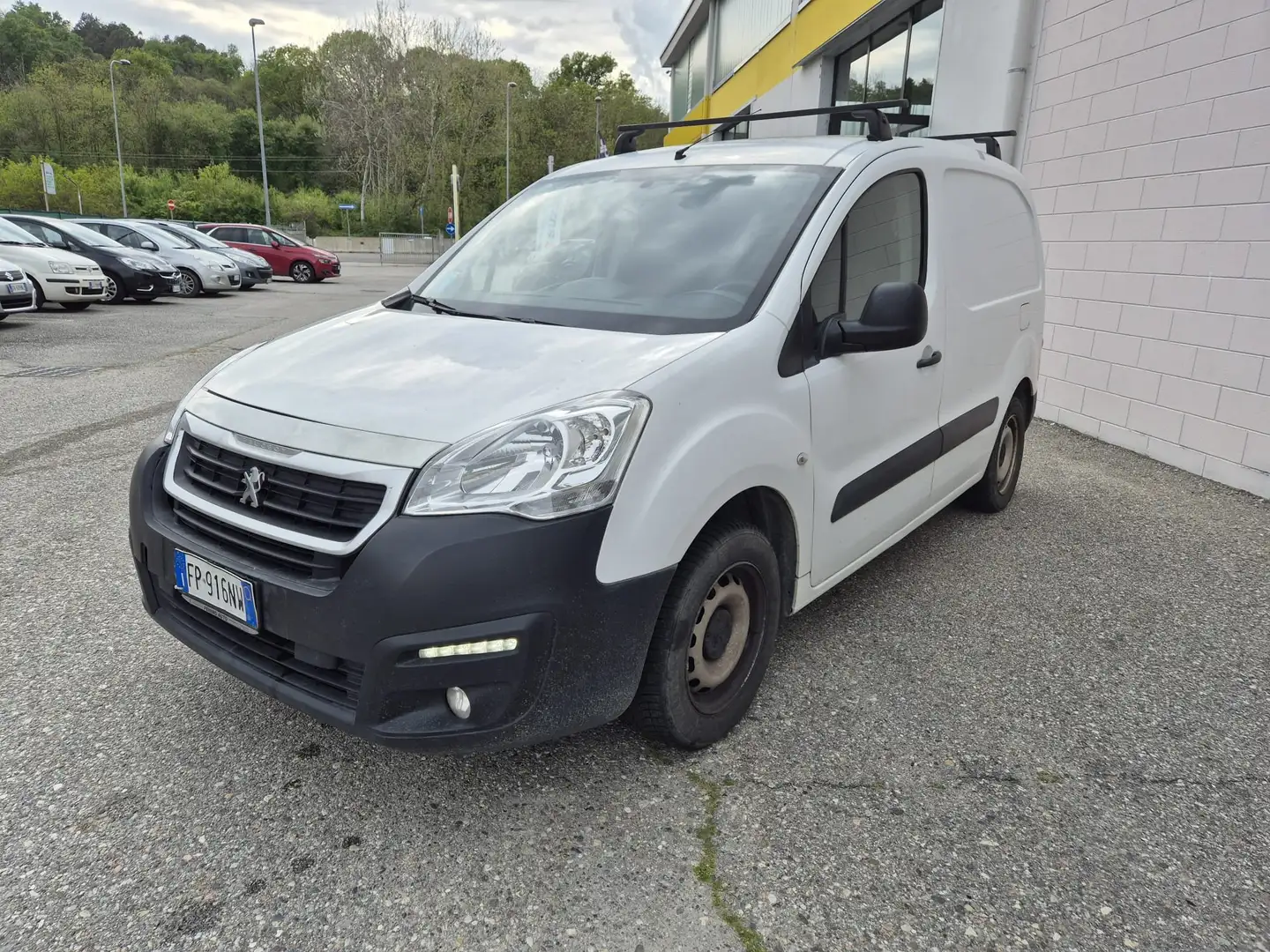 Peugeot Partner 1.6 blue HDI 100 73kw Bianco - 1