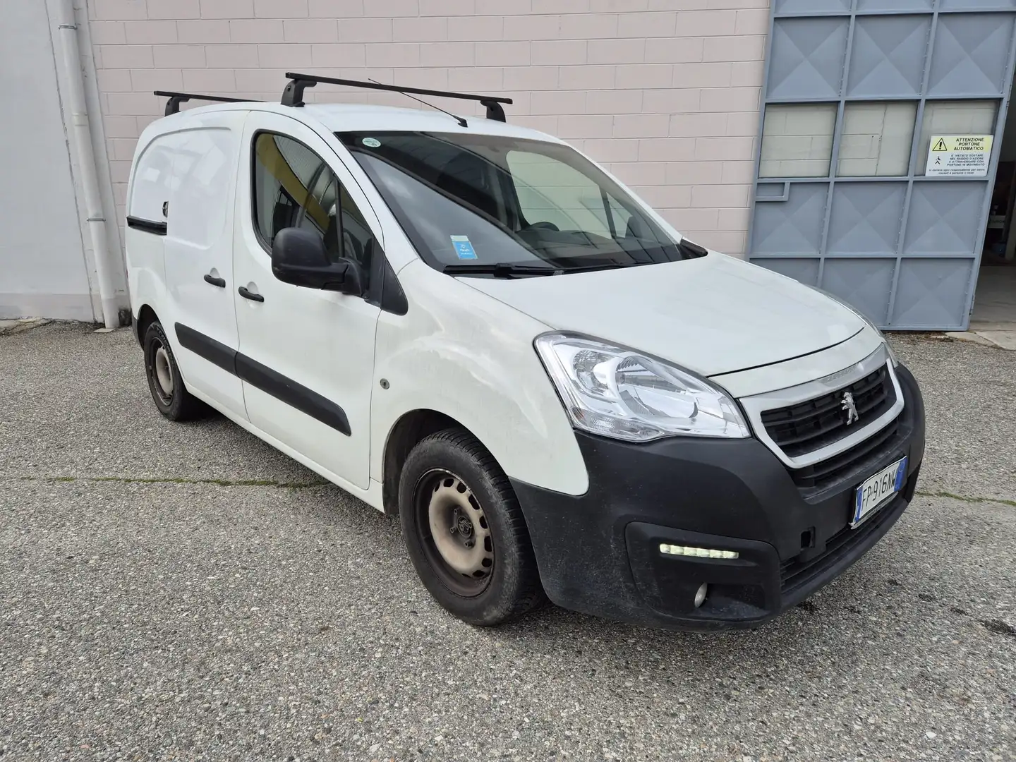 Peugeot Partner 1.6 blue HDI 100 73kw Bianco - 2