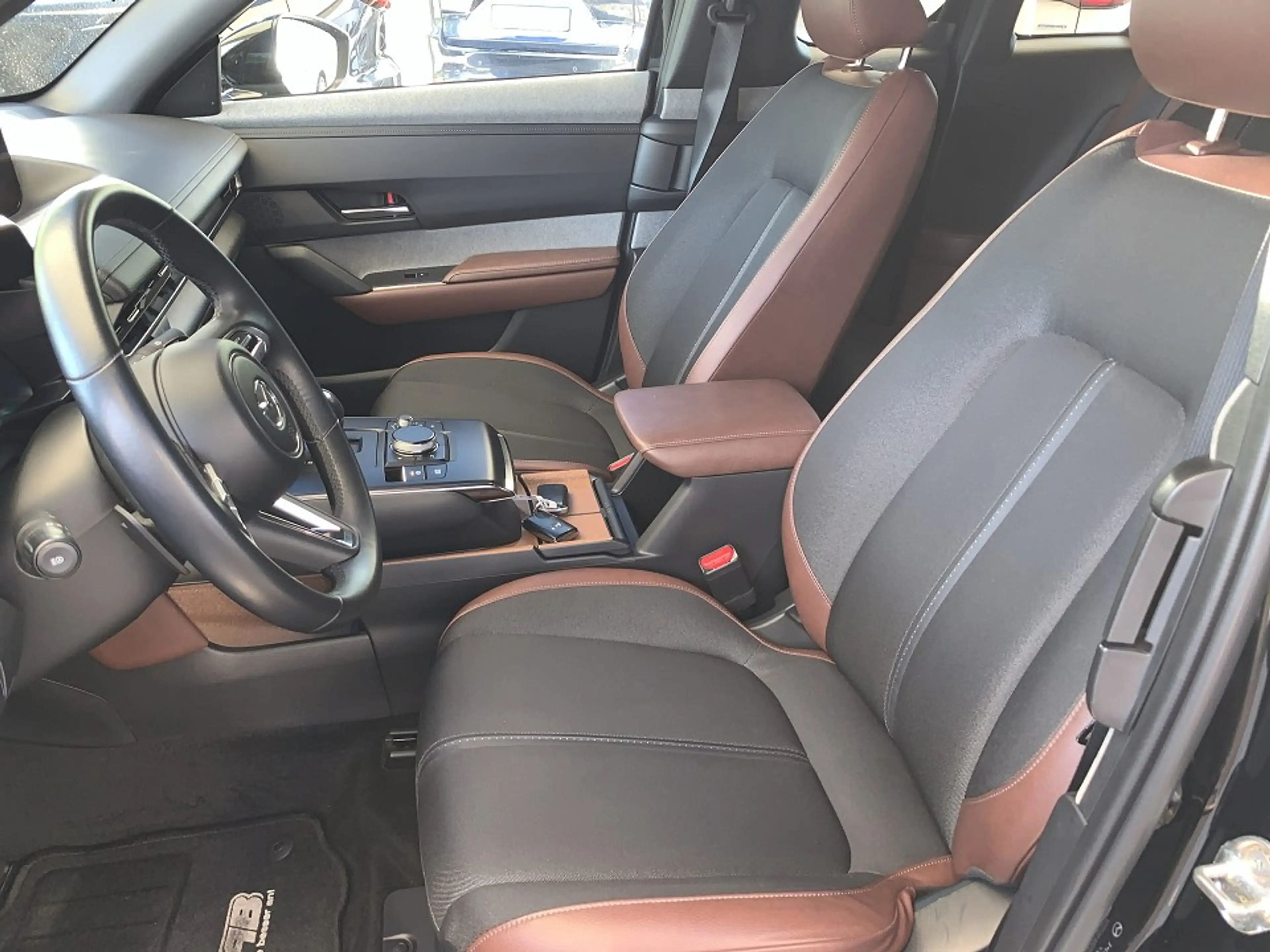 Mazda MX-30 L e-SKYACTIV EV ADVANTAGE Mazda MX-30 L e-SKYACTIV — photo 11