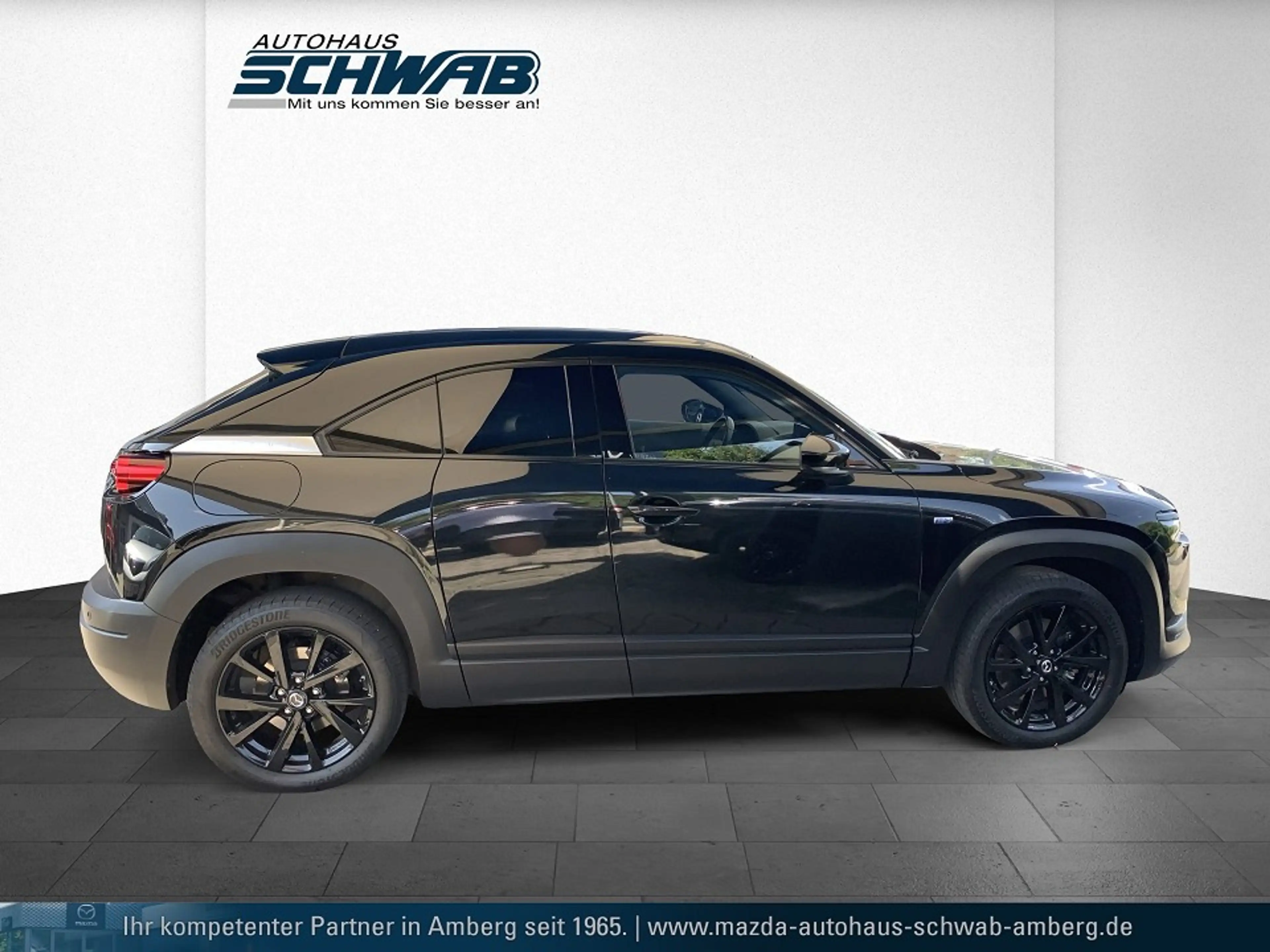 Mazda MX-30 L e-SKYACTIV EV ADVANTAGE Mazda MX-30 L e-SKYACTIV — photo 2