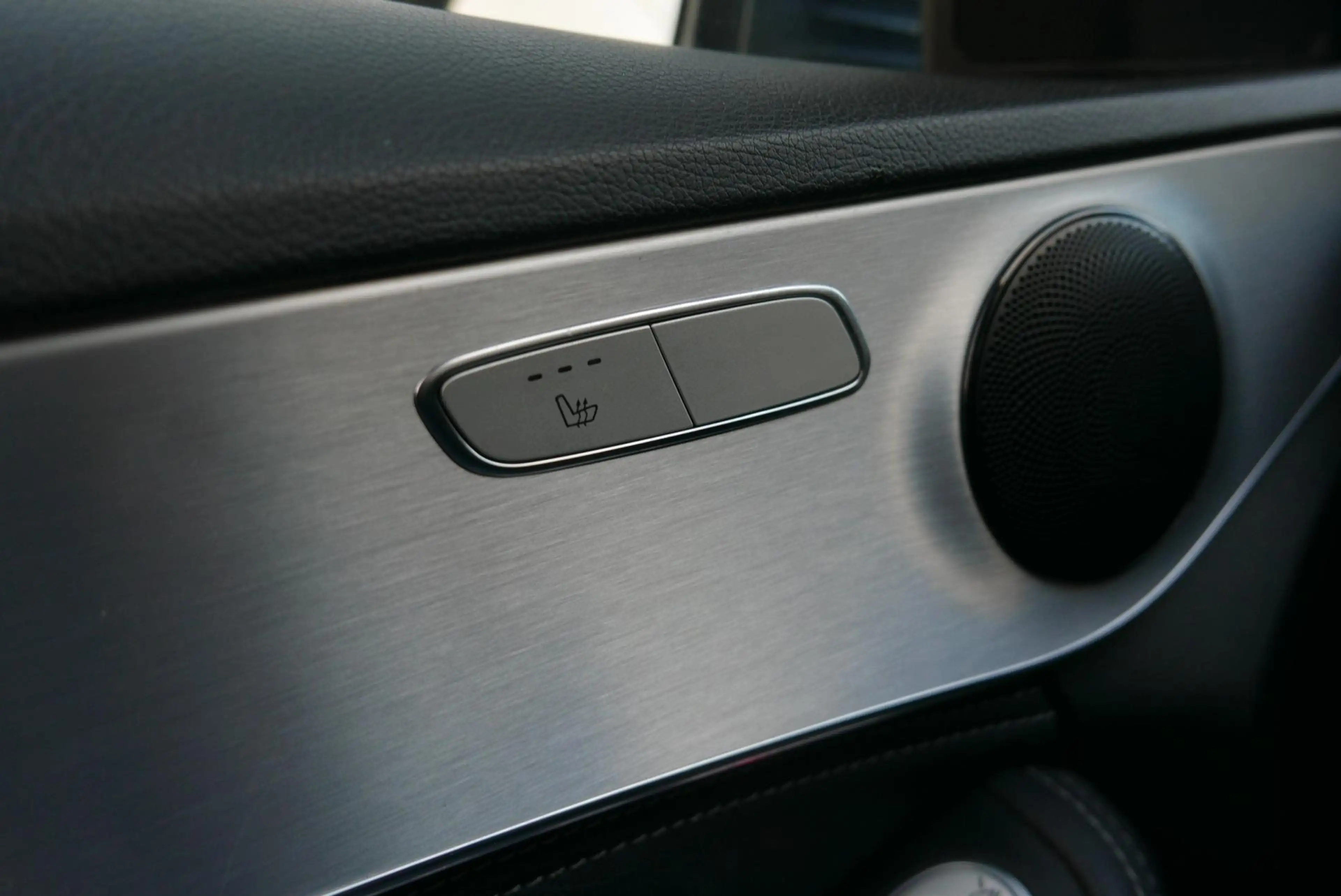 Mercedes-Benz C 350 e Lease Edition — photo 12