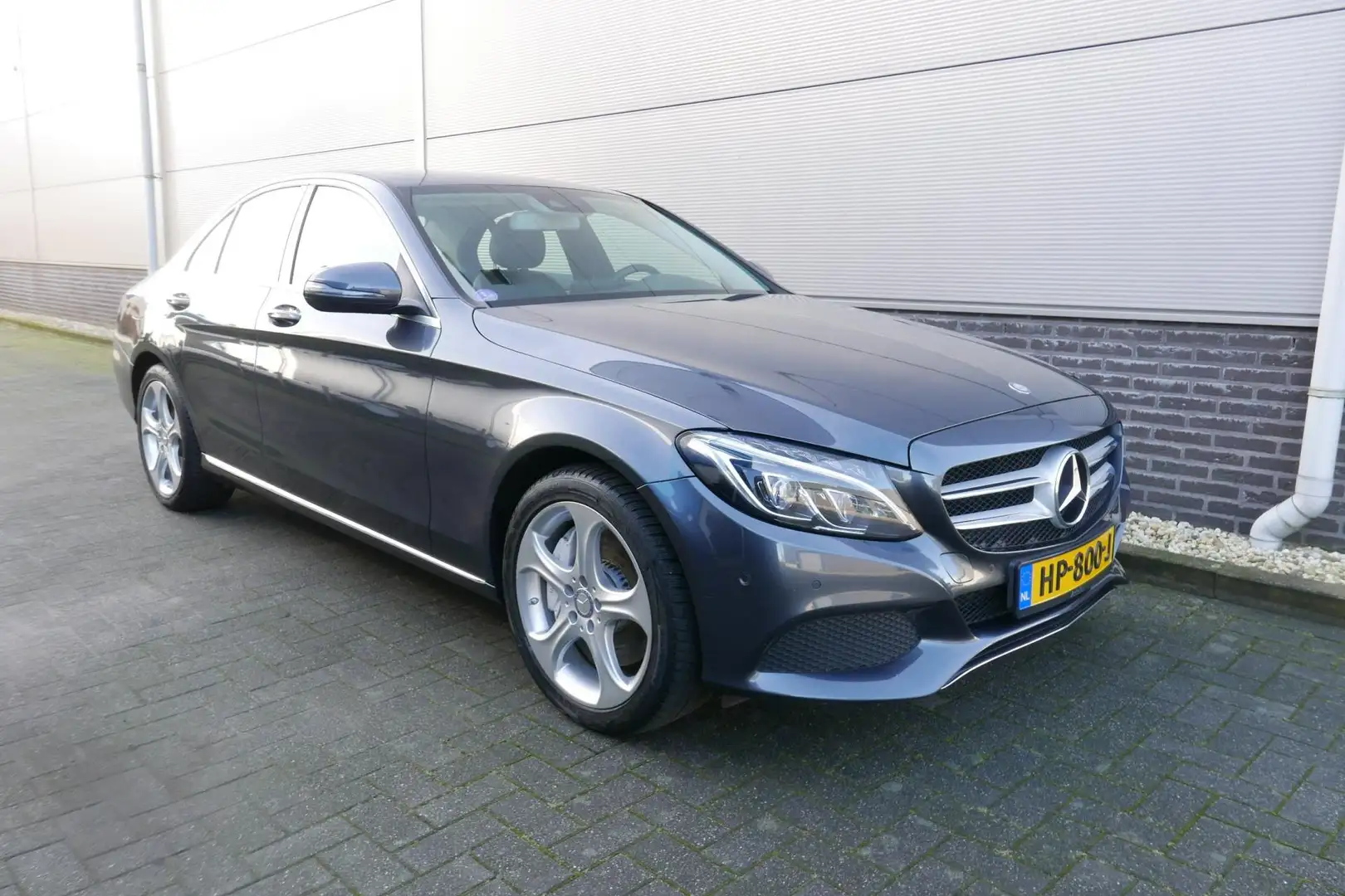 Mercedes-Benz C 350 e Lease Edition NAVI,CAMARA,XENON,TREKHAAK. Gris - 1