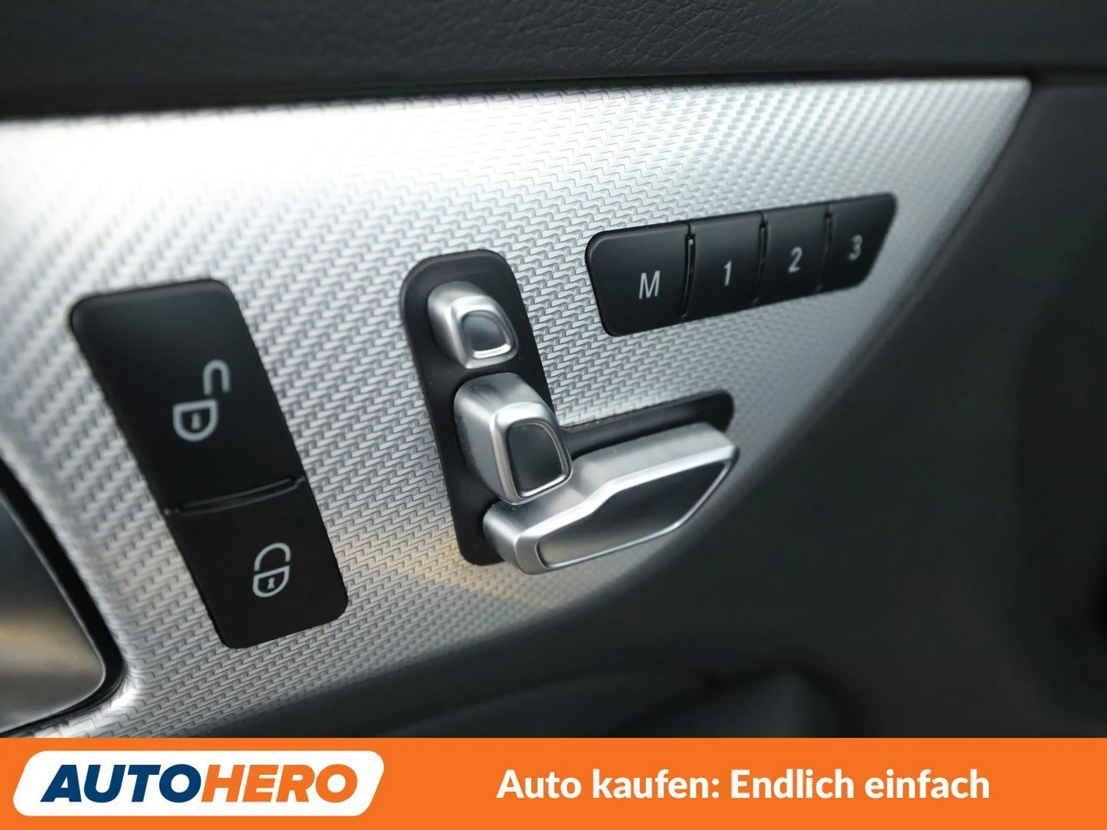 Mercedes-Benz SLC 180 SLC 180 AMG Line Aut.*NAV*LED*TEMPO*PDC*SHZ*BT* — photo 26