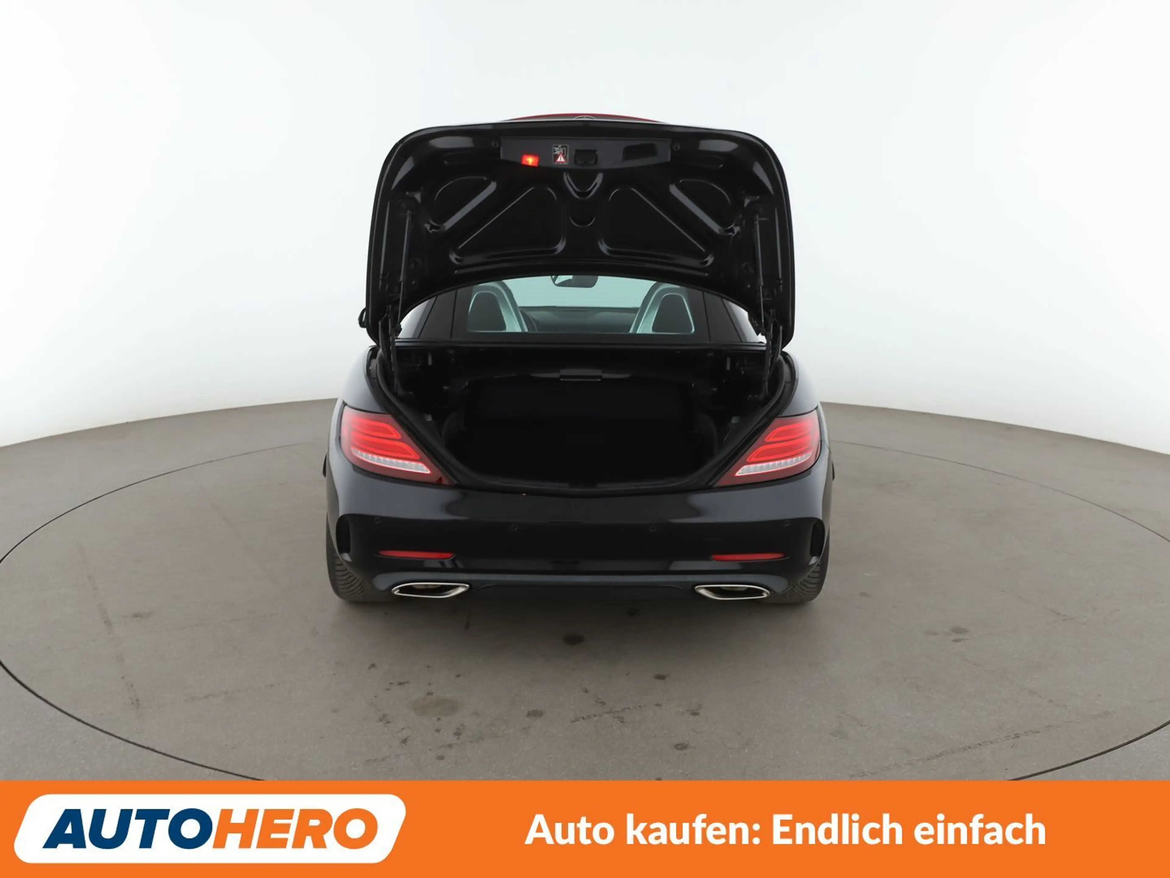 Mercedes-Benz SLC 180 SLC 180 AMG Line Aut.*NAV*LED*TEMPO*PDC*SHZ*BT* — photo 16