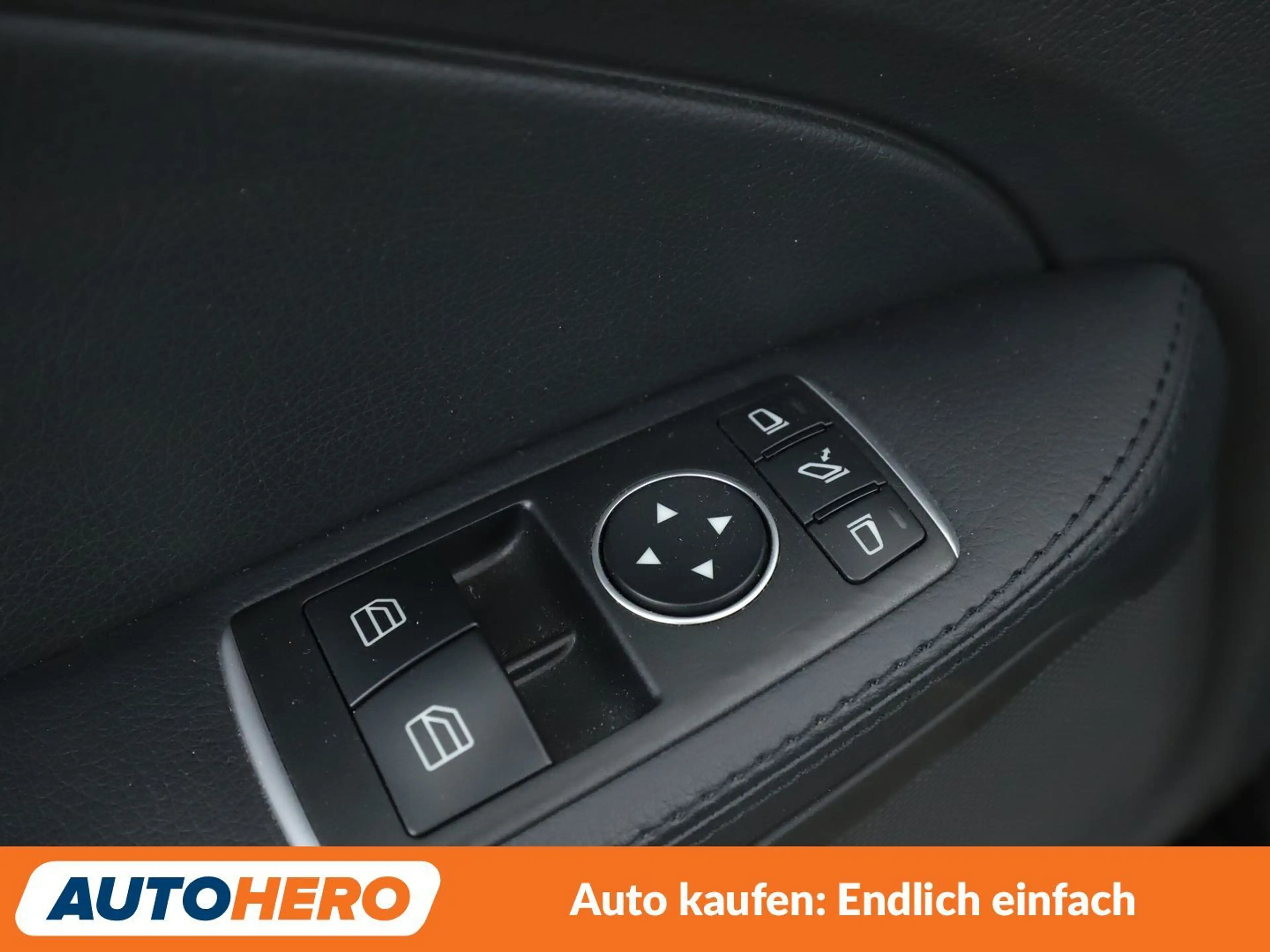 Mercedes-Benz SLC 180 SLC 180 AMG Line Aut.*NAV*LED*TEMPO*PDC*SHZ*BT* — photo 25