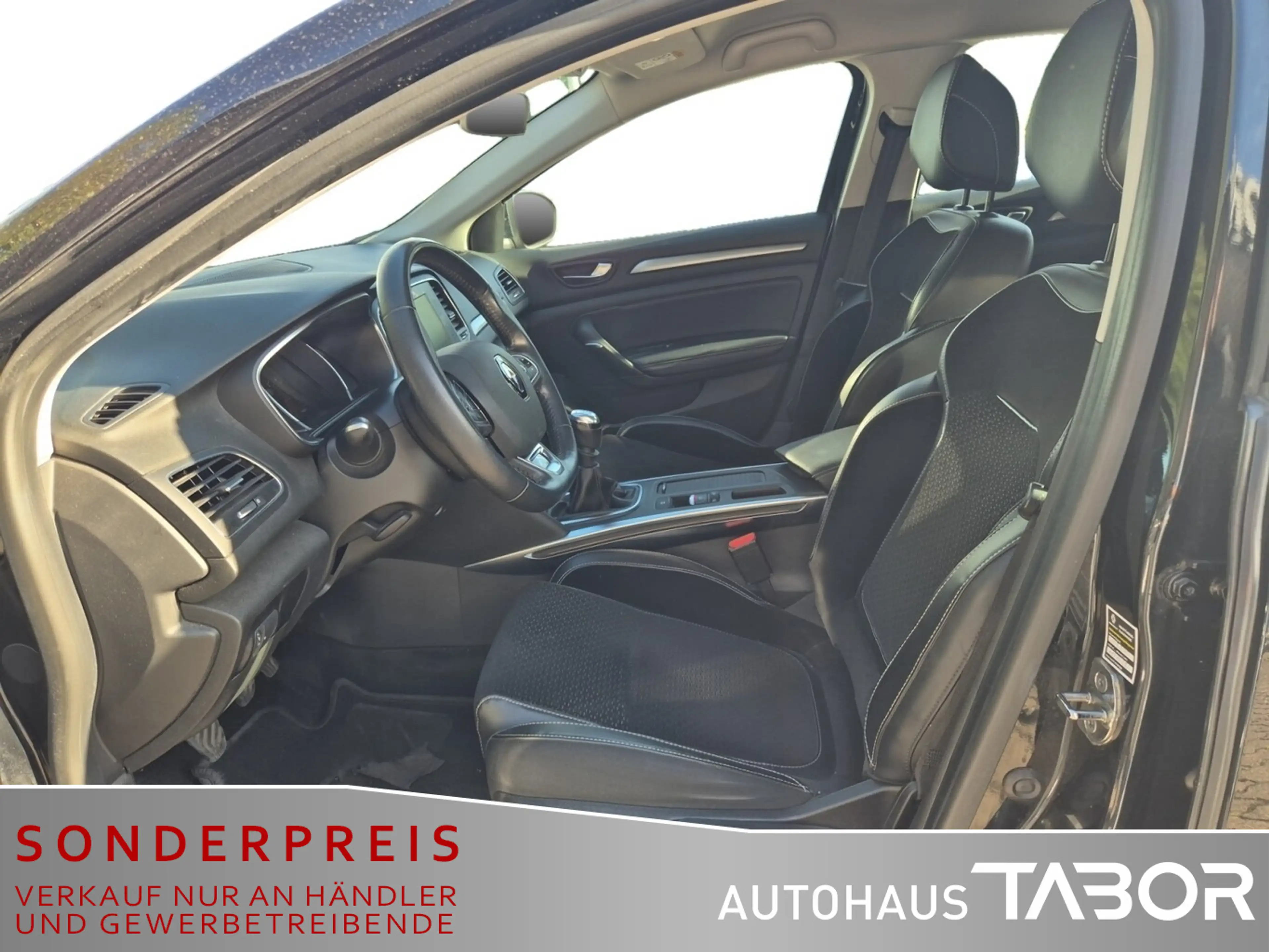 Renault Megane IV Grdt 1.2 TCe 130 Intens Navi LM PDC BT — photo 11