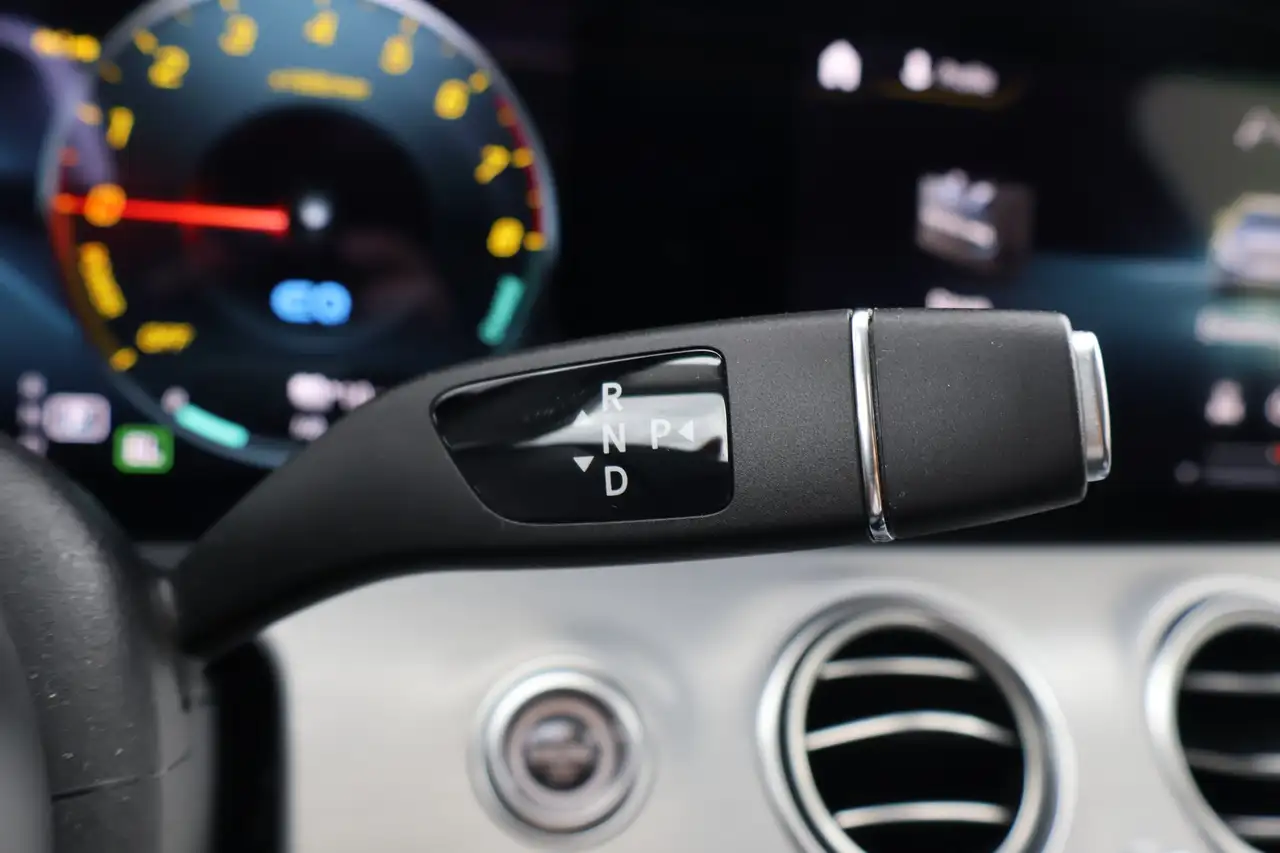Mercedes-Benz E-Class E300 e T-Modell AMG Line LED Navi Totwinkel AHK, миниатюра 24