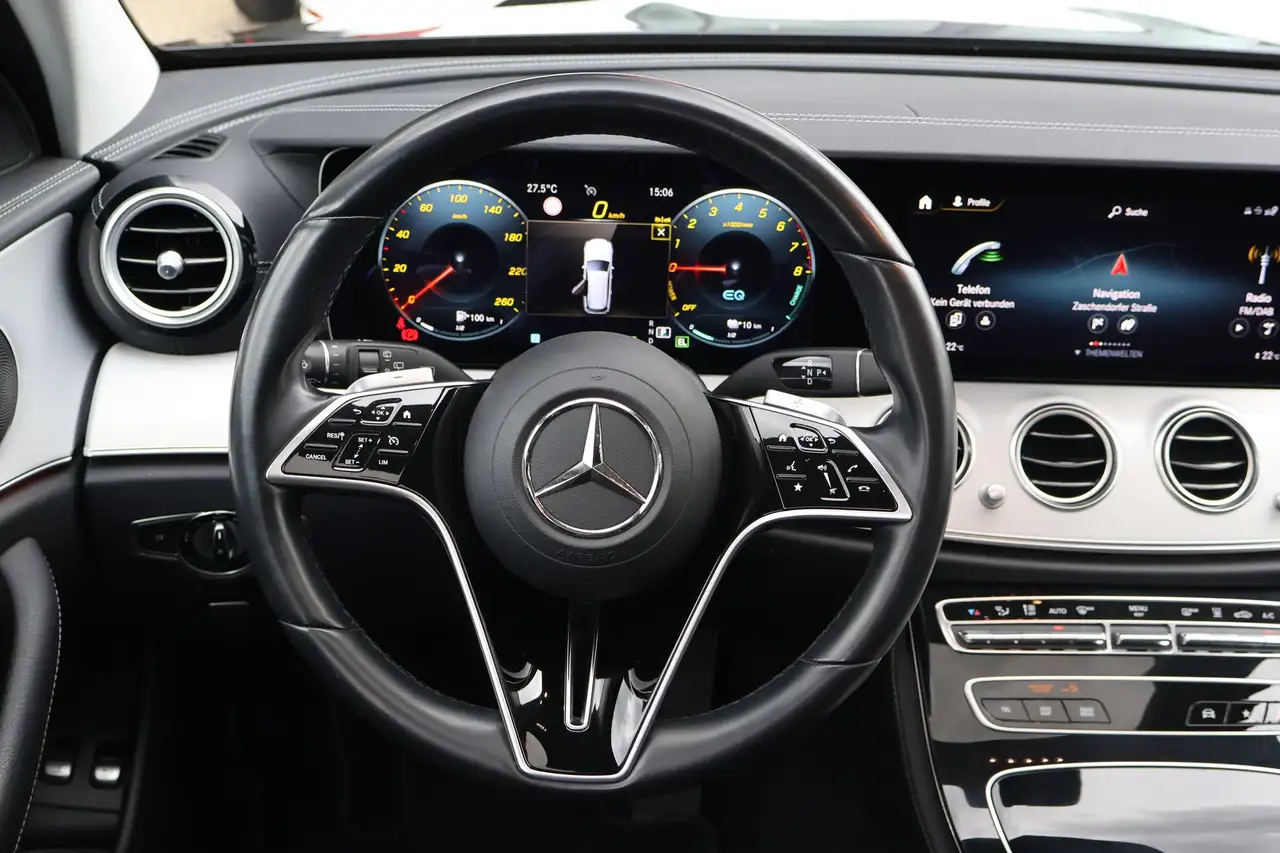 Mercedes-Benz E-Class E300 e T-Modell AMG Line LED Navi Totwinkel AHK, миниатюра 20