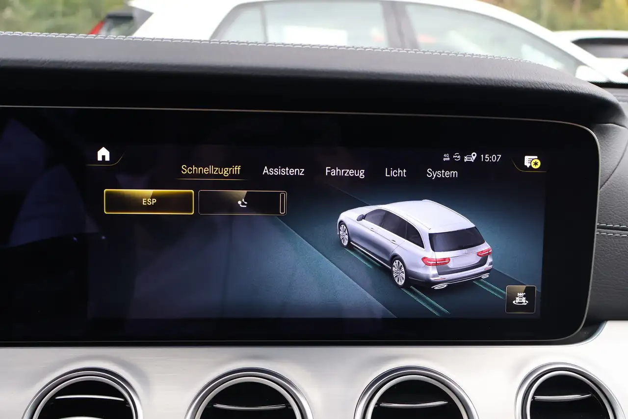 Mercedes-Benz E-Class E300 e T-Modell AMG Line LED Navi Totwinkel AHK, миниатюра 15