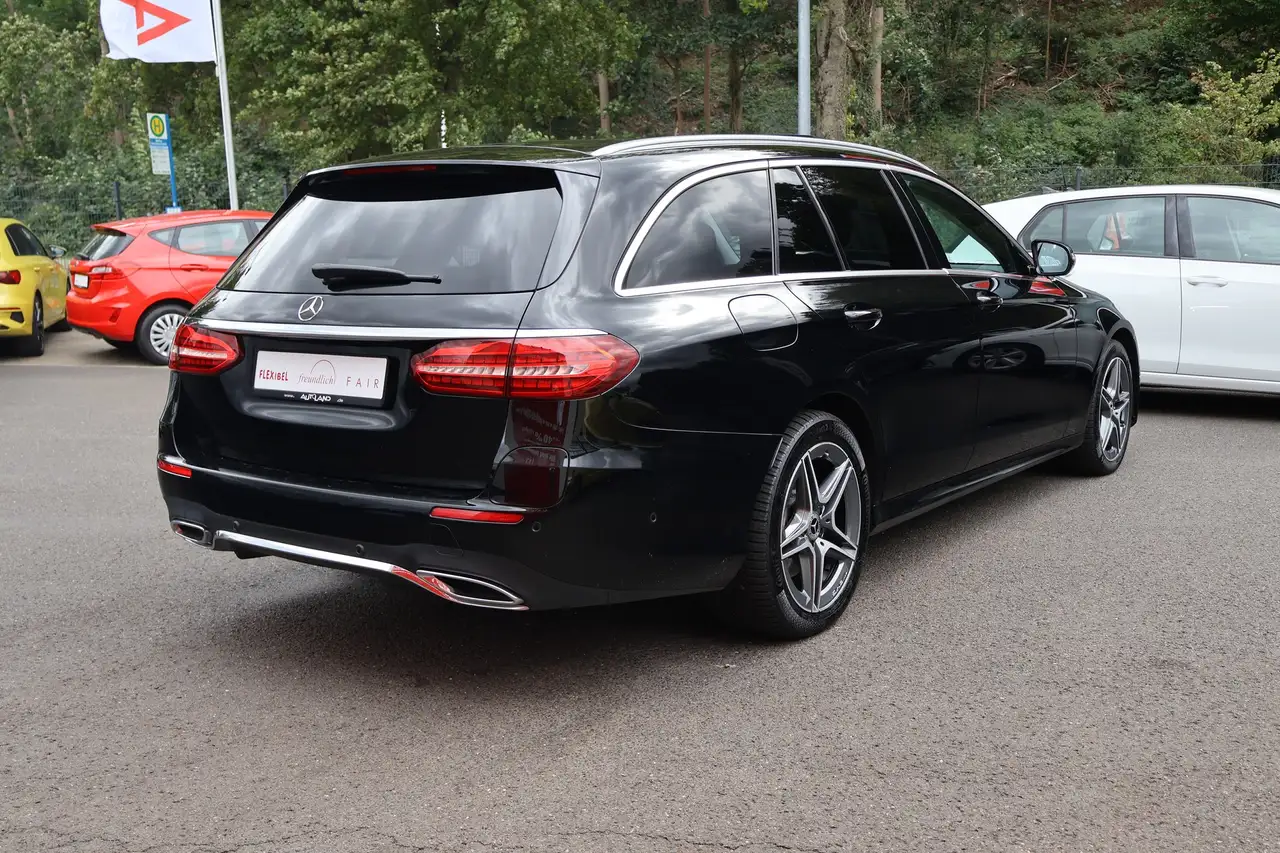 Mercedes-Benz E-Class E300 e T-Modell AMG Line LED Navi Totwinkel AHK, миниатюра 5