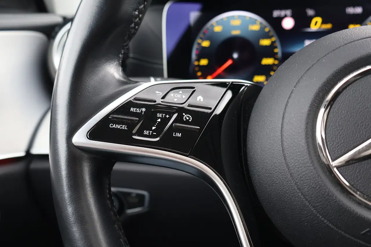 Mercedes-Benz E-Class E300 e T-Modell AMG Line LED Navi Totwinkel AHK, миниатюра 21