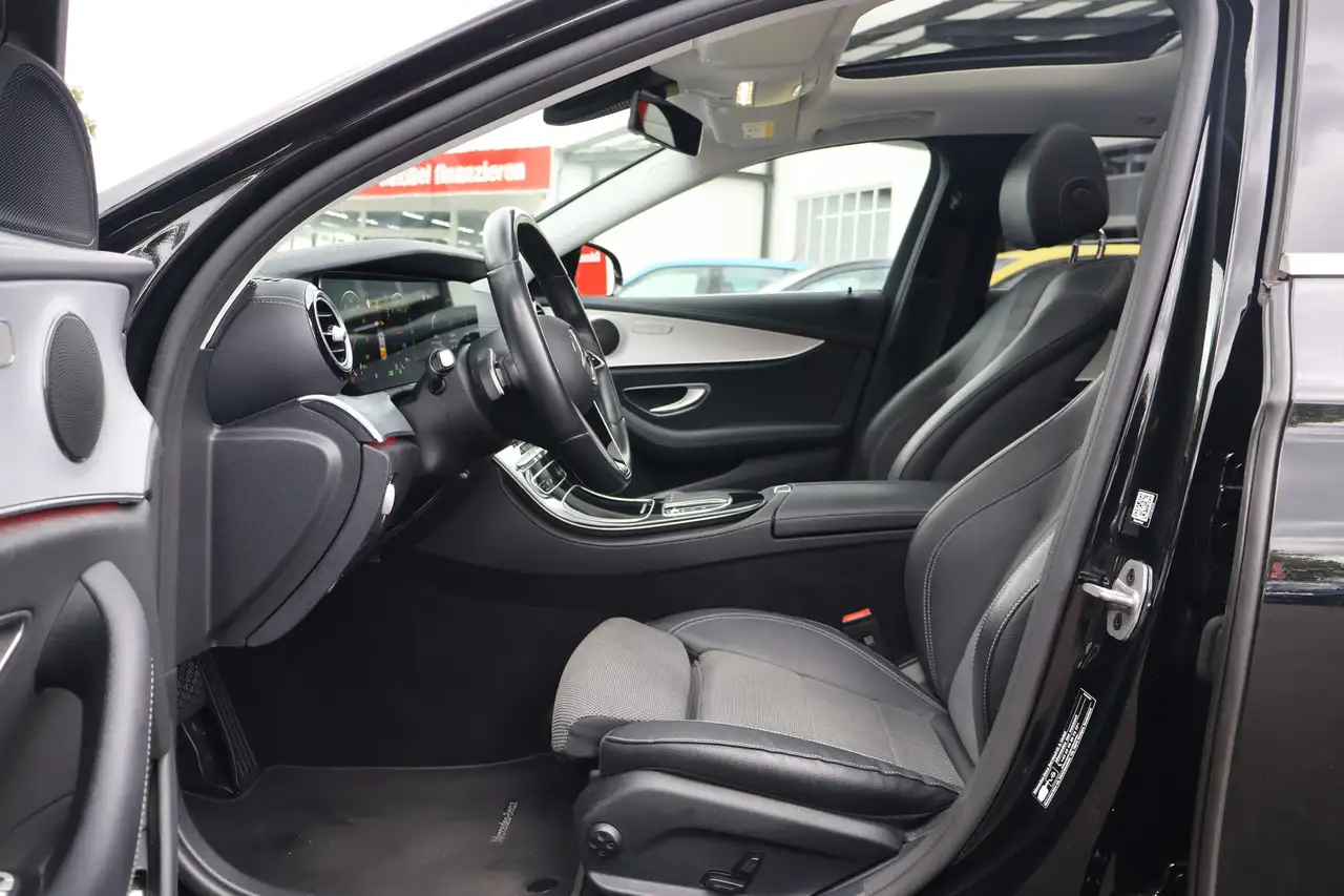 Mercedes-Benz E-Class E300 e T-Modell AMG Line LED Navi Totwinkel AHK, миниатюра 28