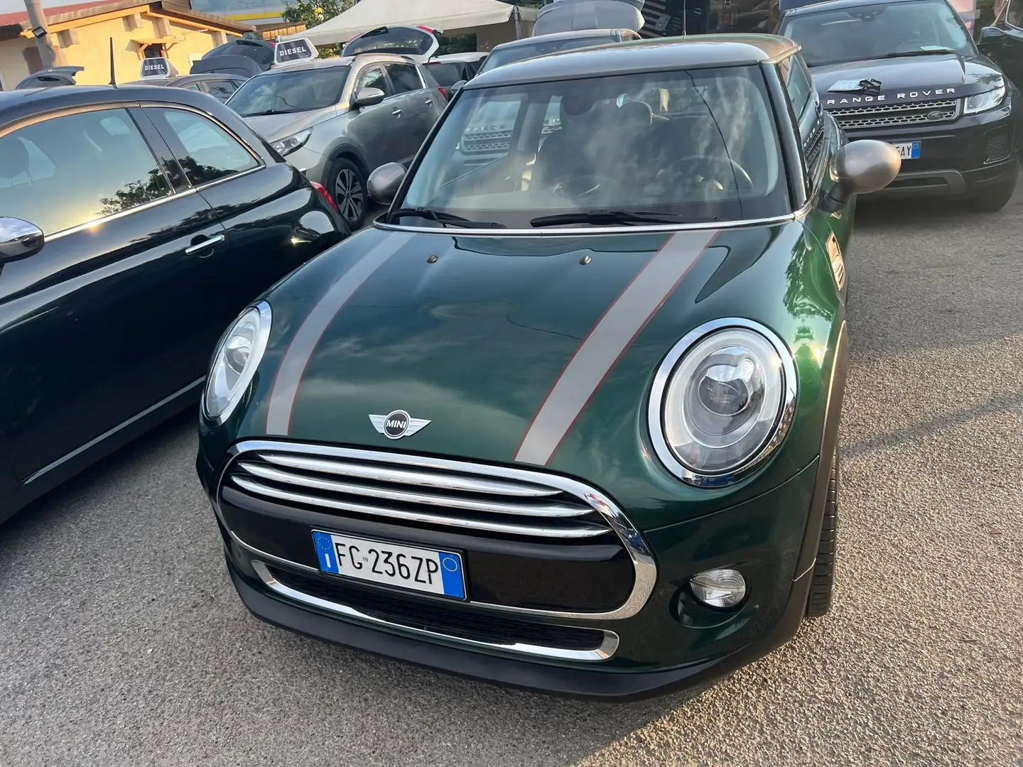 MINI Cooper D Mini IV F55-F56 2014 1.5 Hype Seven 3p Verde - 2