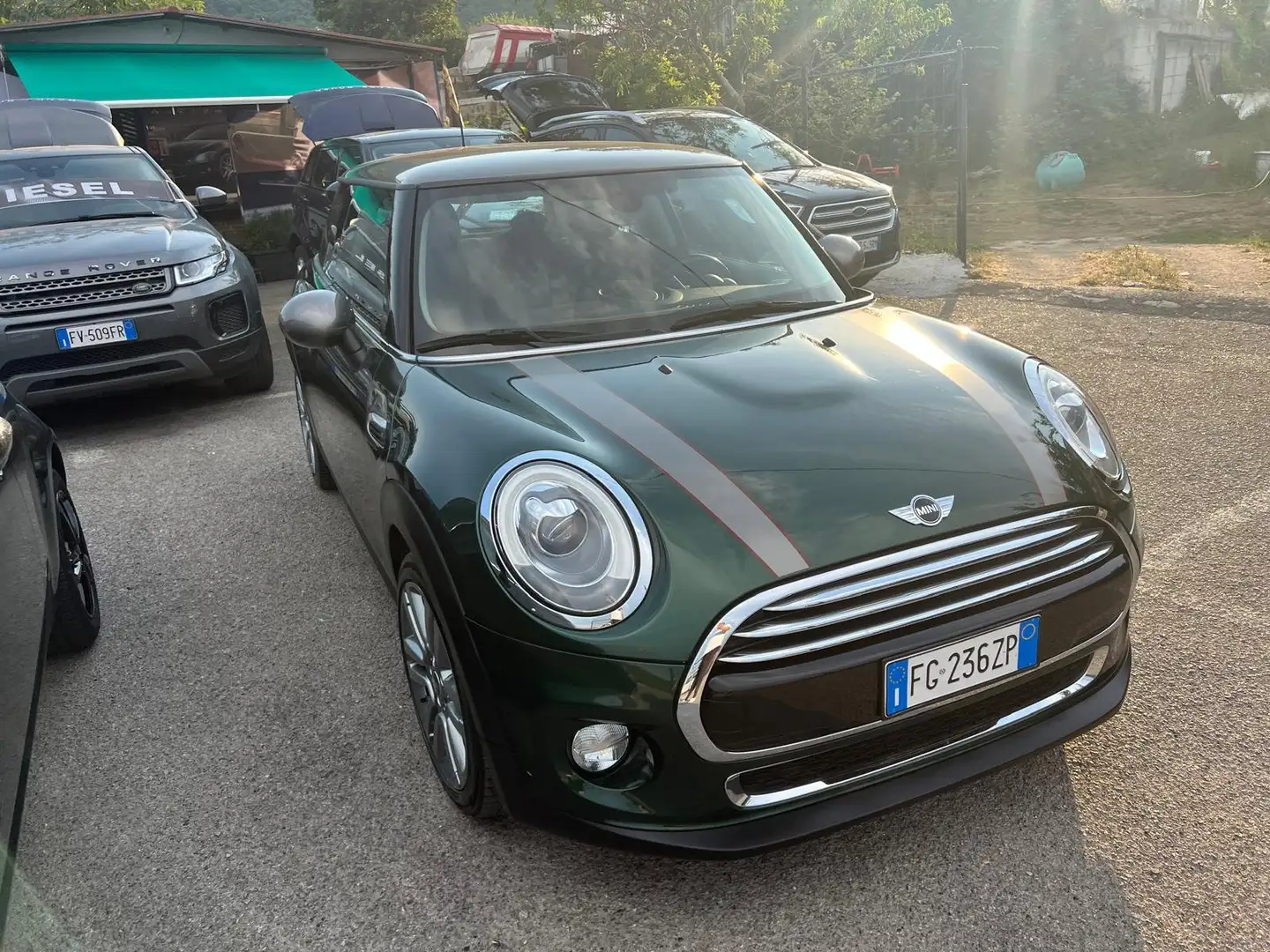 MINI Cooper D Mini IV F55-F56 2014 1.5 Hype Seven 3p Verde - 1