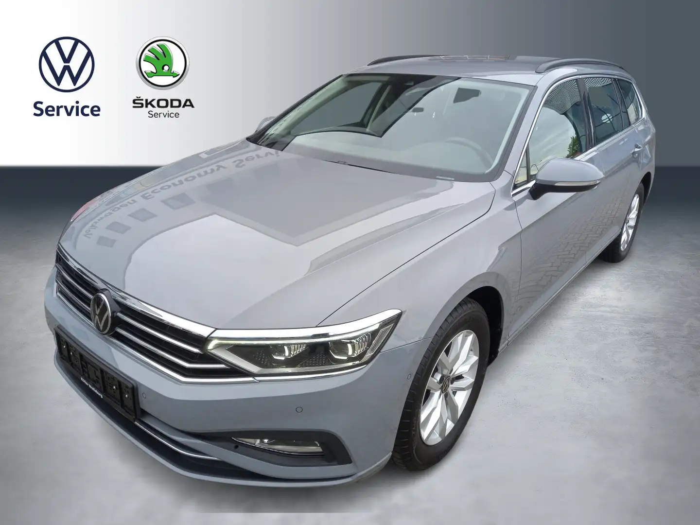 Volkswagen Passat Passat Variant 2.0 TDI DSG Matrix e.HK DCockpit BC Grijs - 1