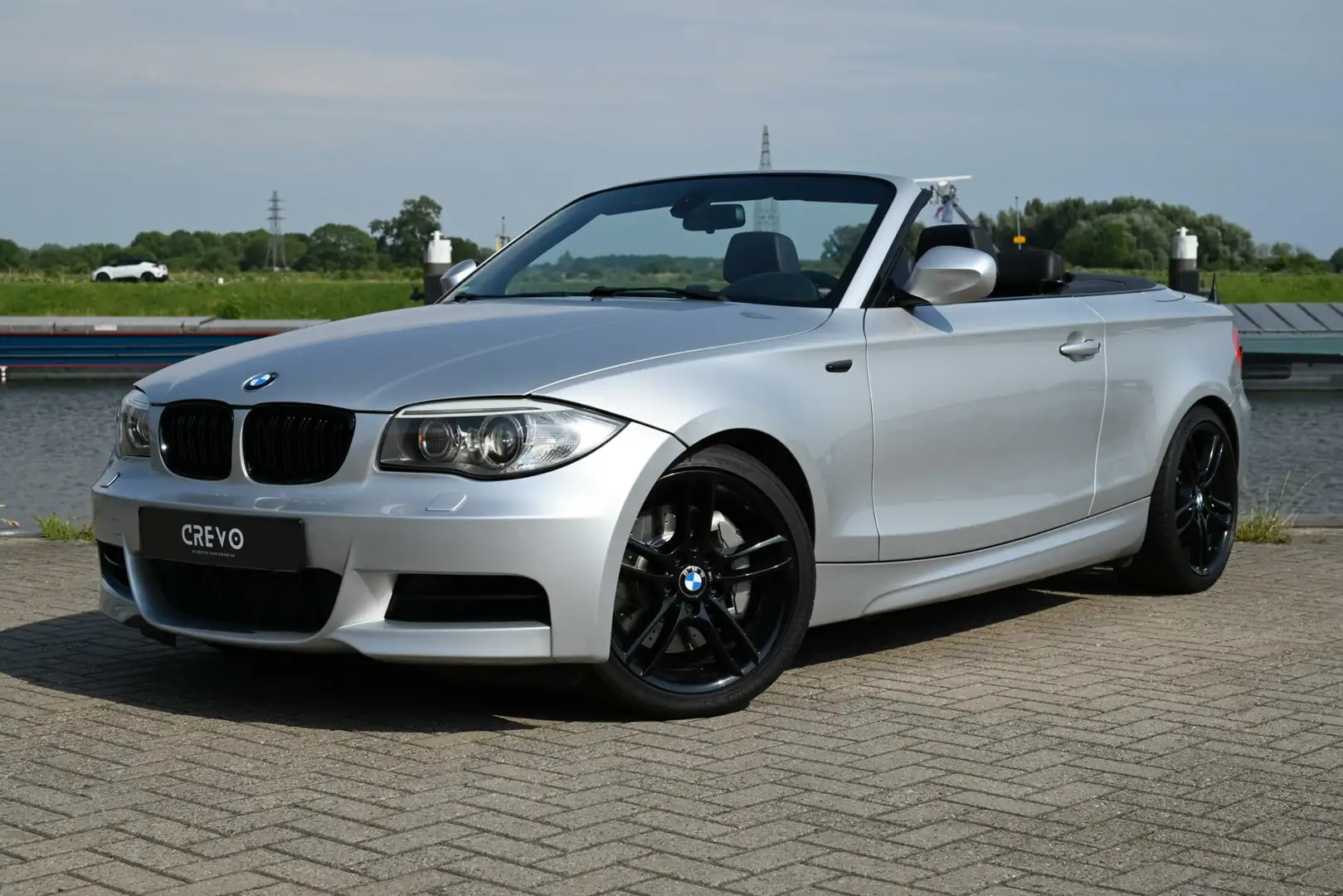 BMW 135 1-serie Cabrio 135i High Executive Grijs - 1