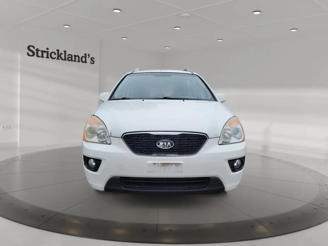 Kia Rondo снимка Kia Rondo