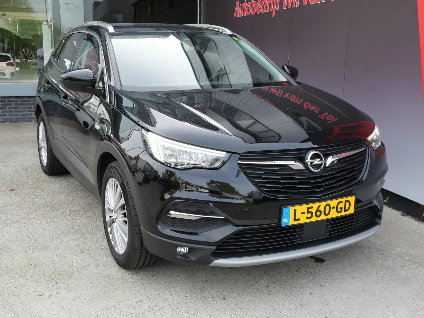 Opel Grandland X 1.2 TURBO INNOVATION | KEYLESS | LED | ELEK KLEP | Schwarz - 2