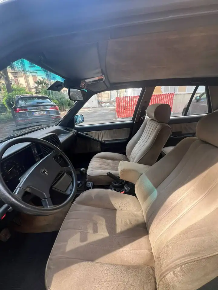 Lancia Thema