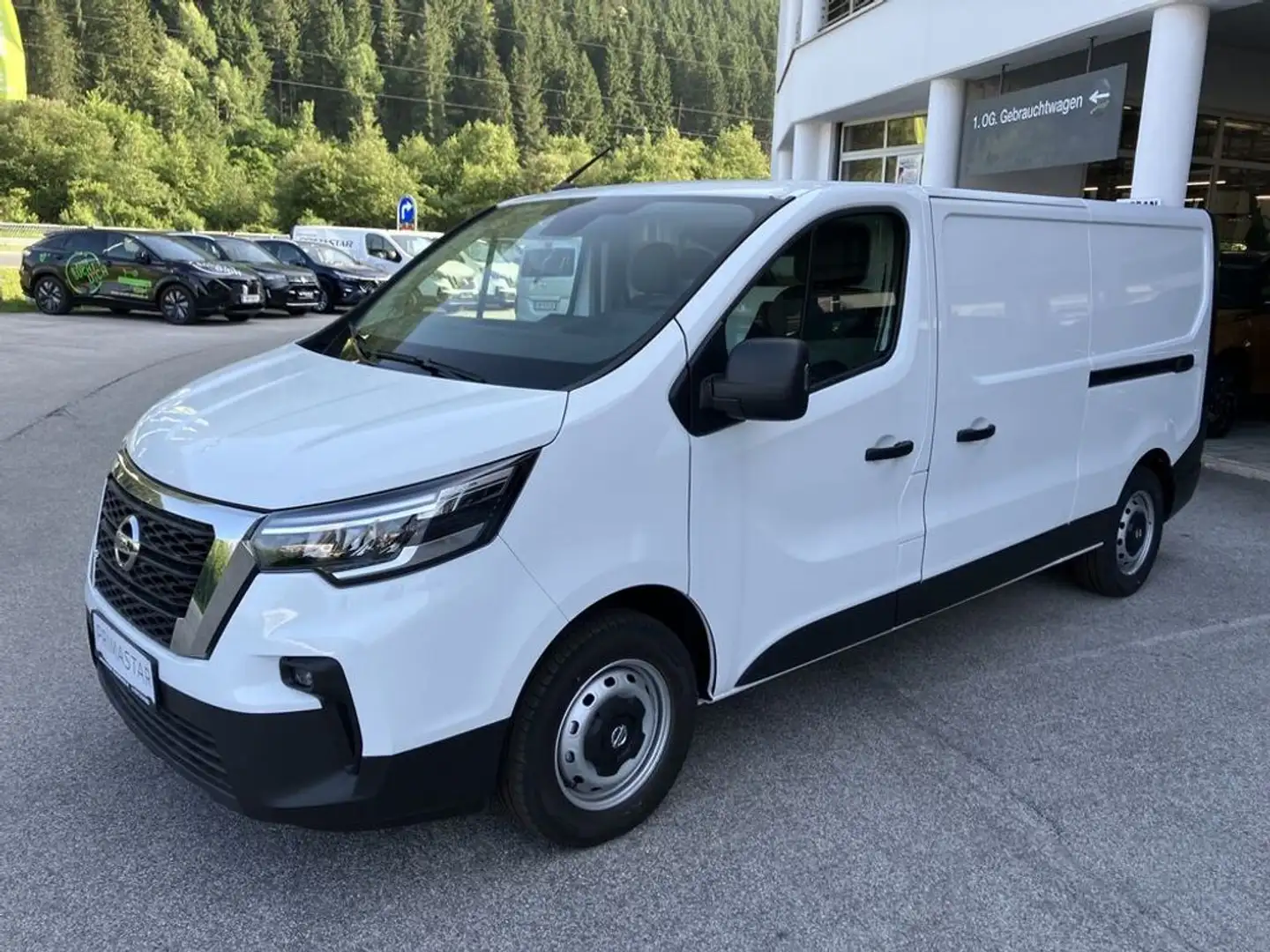 Nissan Primastar Kastenwagen L2H1 3,0t dCi 150 Acenta 2ST Weiß - 2