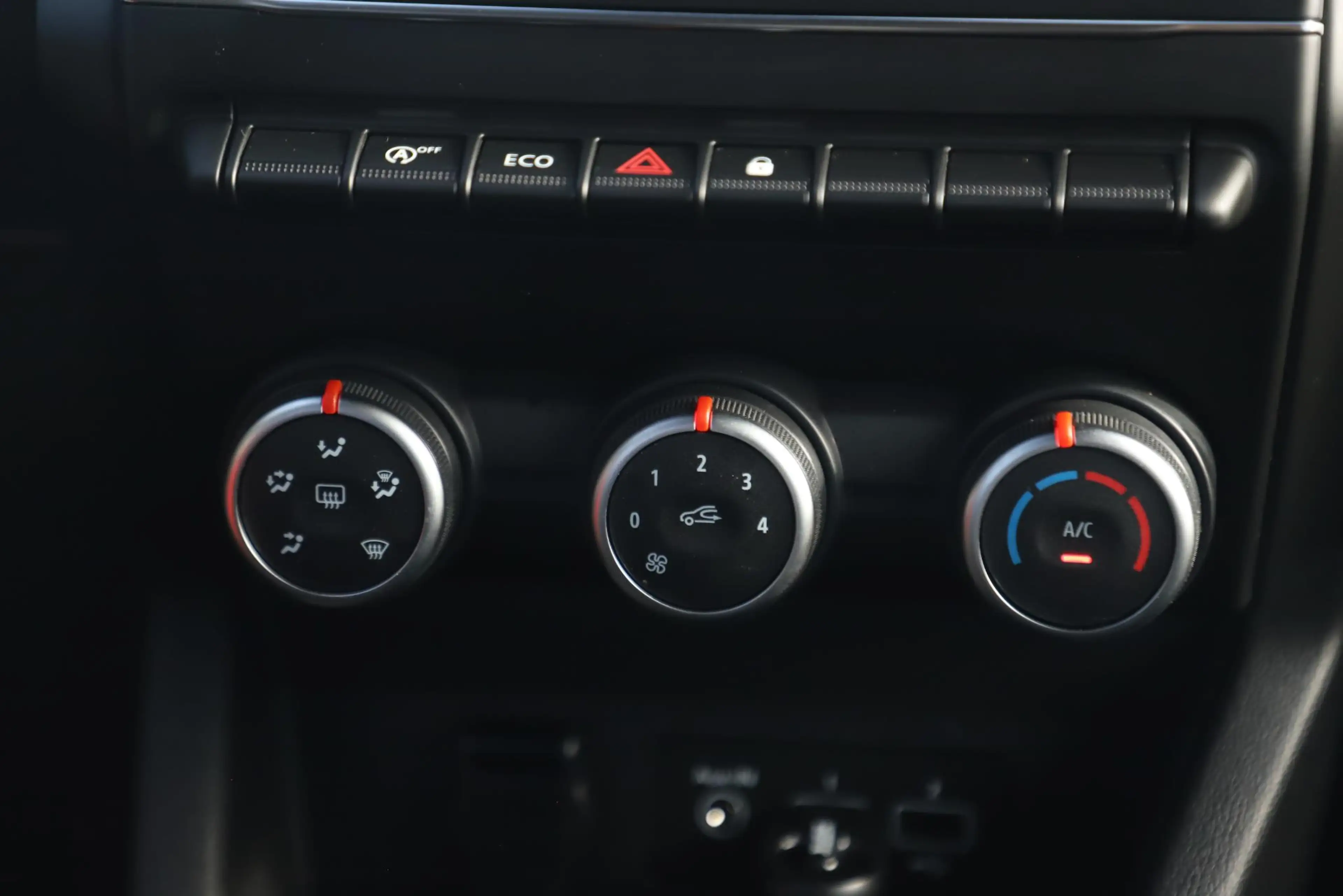 Renault Clio 1.0 TCe 90 Equilibre Navigatie Carplay Android Air — photo 11