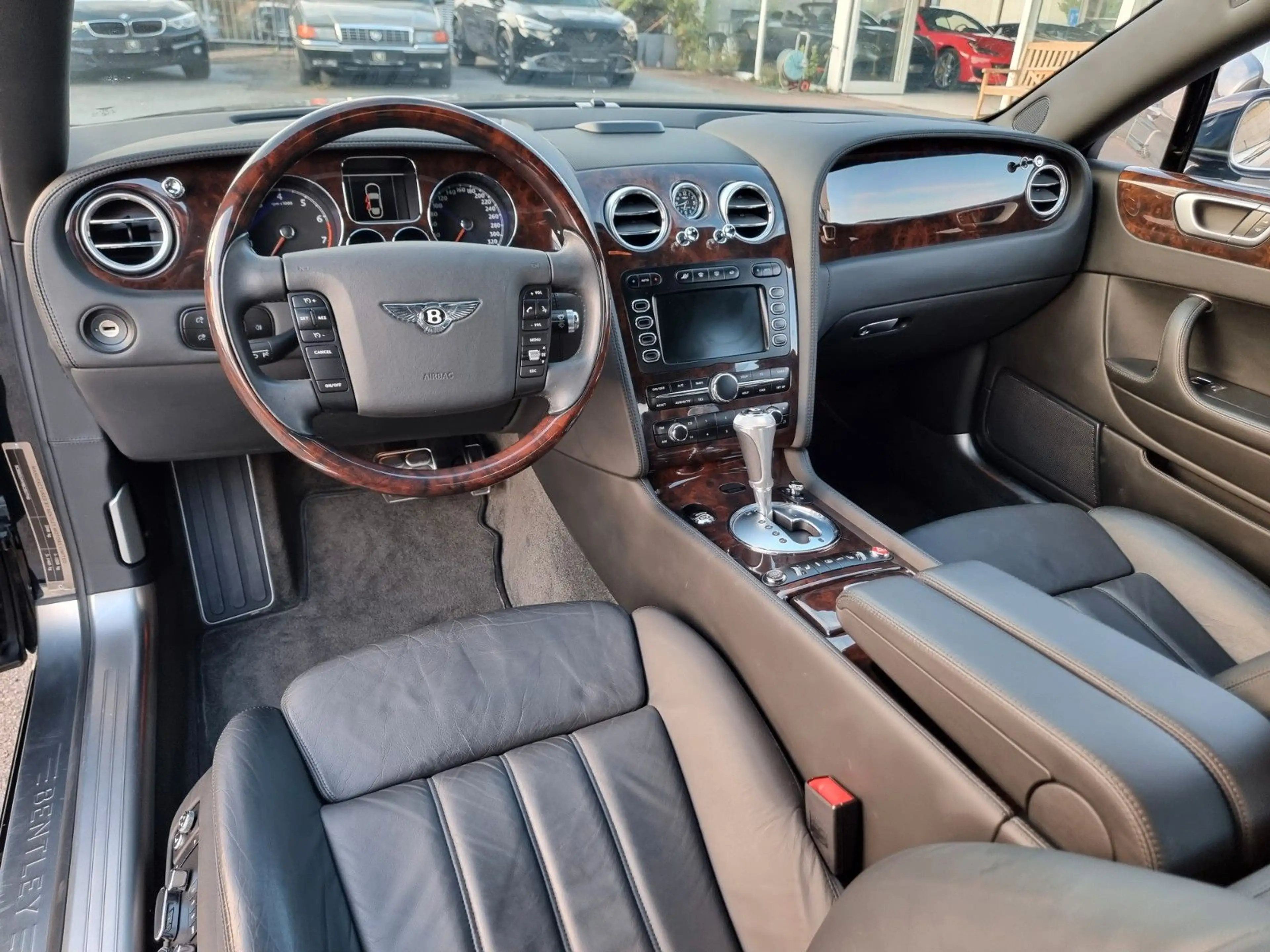 Bentley Flying Spur /Ausnahmezustand/Orig. km — photo 13