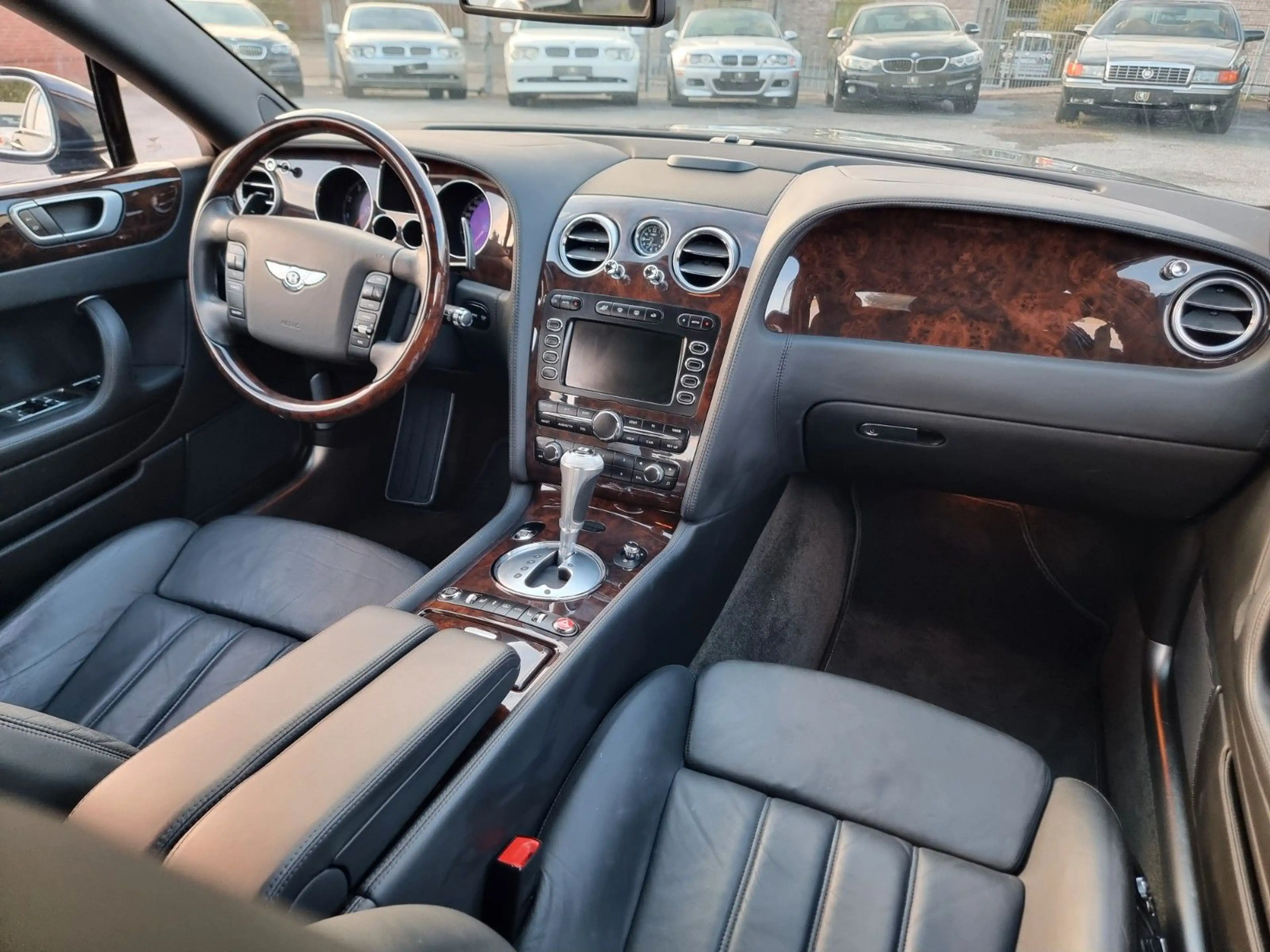 Bentley Flying Spur /Ausnahmezustand/Orig. km — photo 15