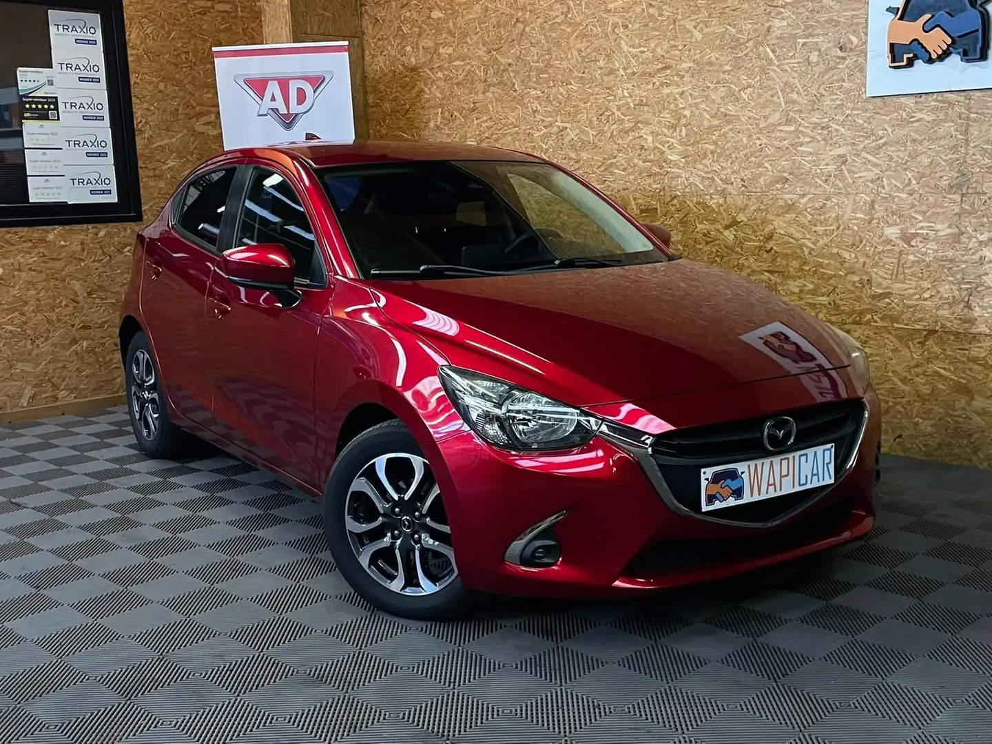 Mazda 2 1.5i Skyactiv-G Rood - 1